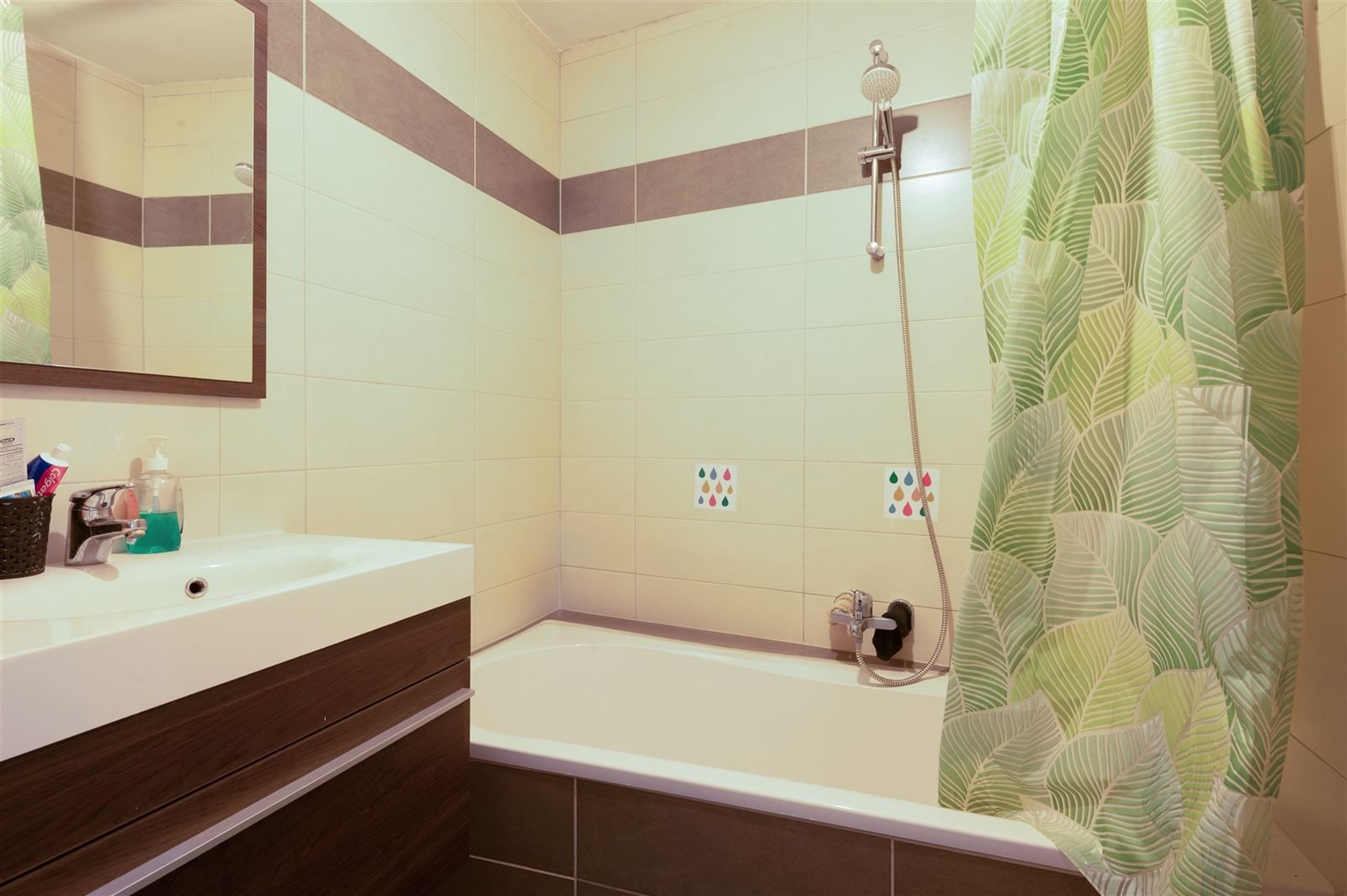 Instapklaar duplexappartement op toplocatie te Wetteren! foto 5