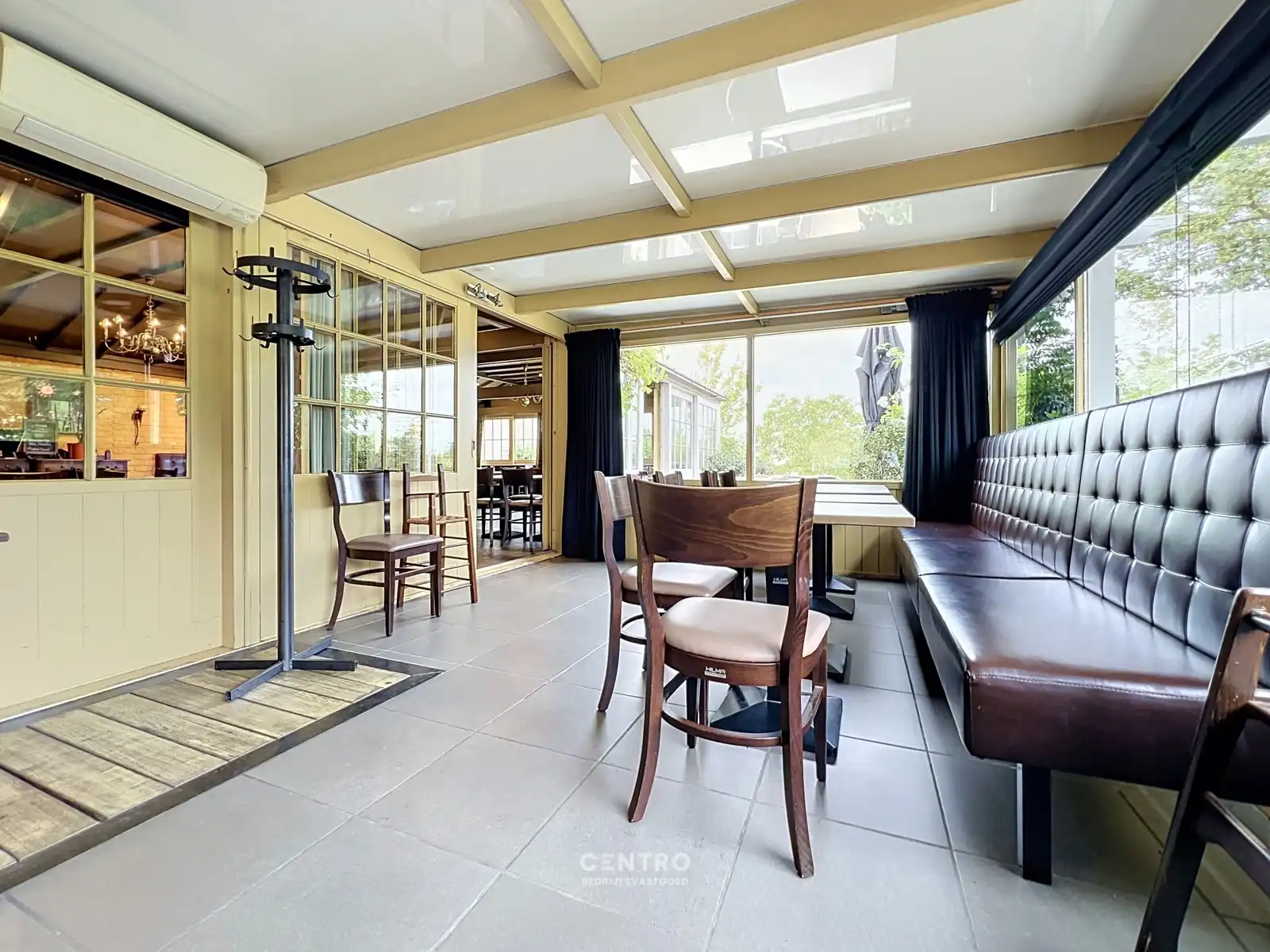 Prachtig, landelijk gelegen restaurant (150 couverts) op ± 3.400 m², VOLLEDIGE horeca-inboedel inbegrepen, met bewezen horeca-concept te HOOGLEDE! foto 21