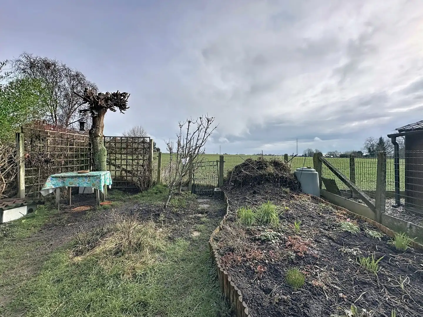 Instapklare gezinswoning met zonnige tuin in Tienen foto 13