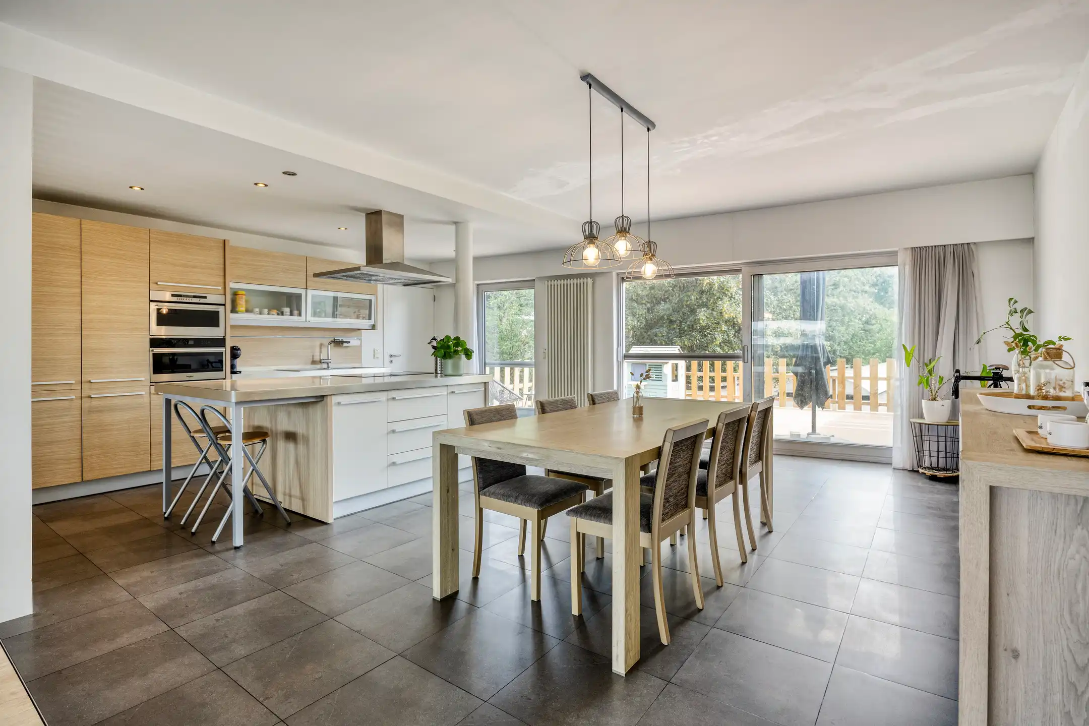 Ruim appartement met groot zonneterras foto 8