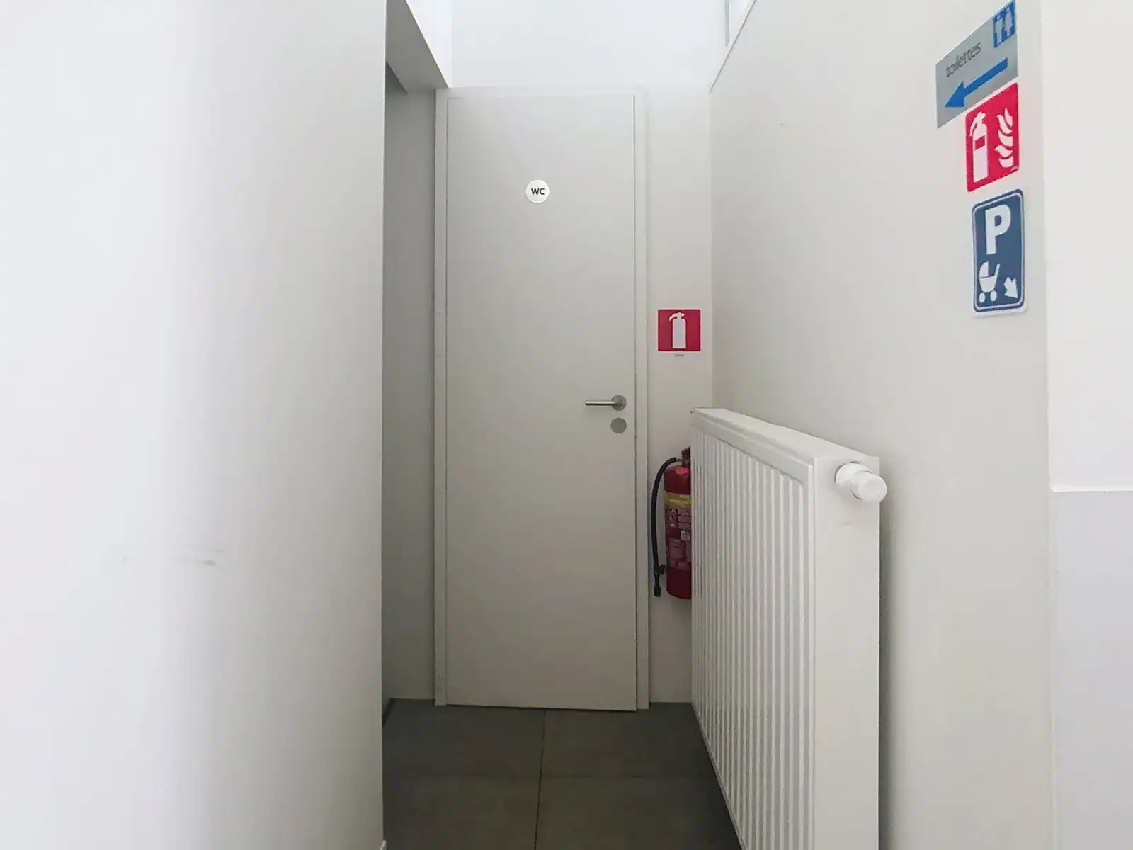 Gelijkvloerse zaak - gewezen dokterskabinet foto 15
