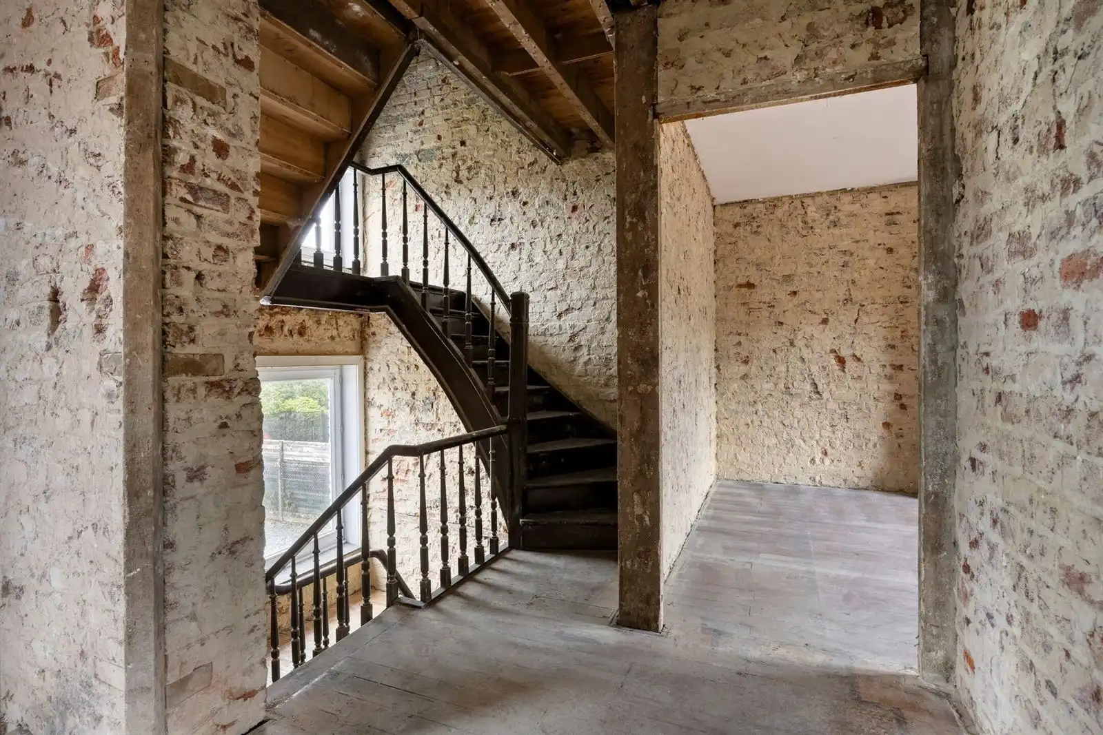Af te werken 3-gevel woning ( met mogelijkheid tot 4 ruime slaapkamers) te Alsemberg  foto 12