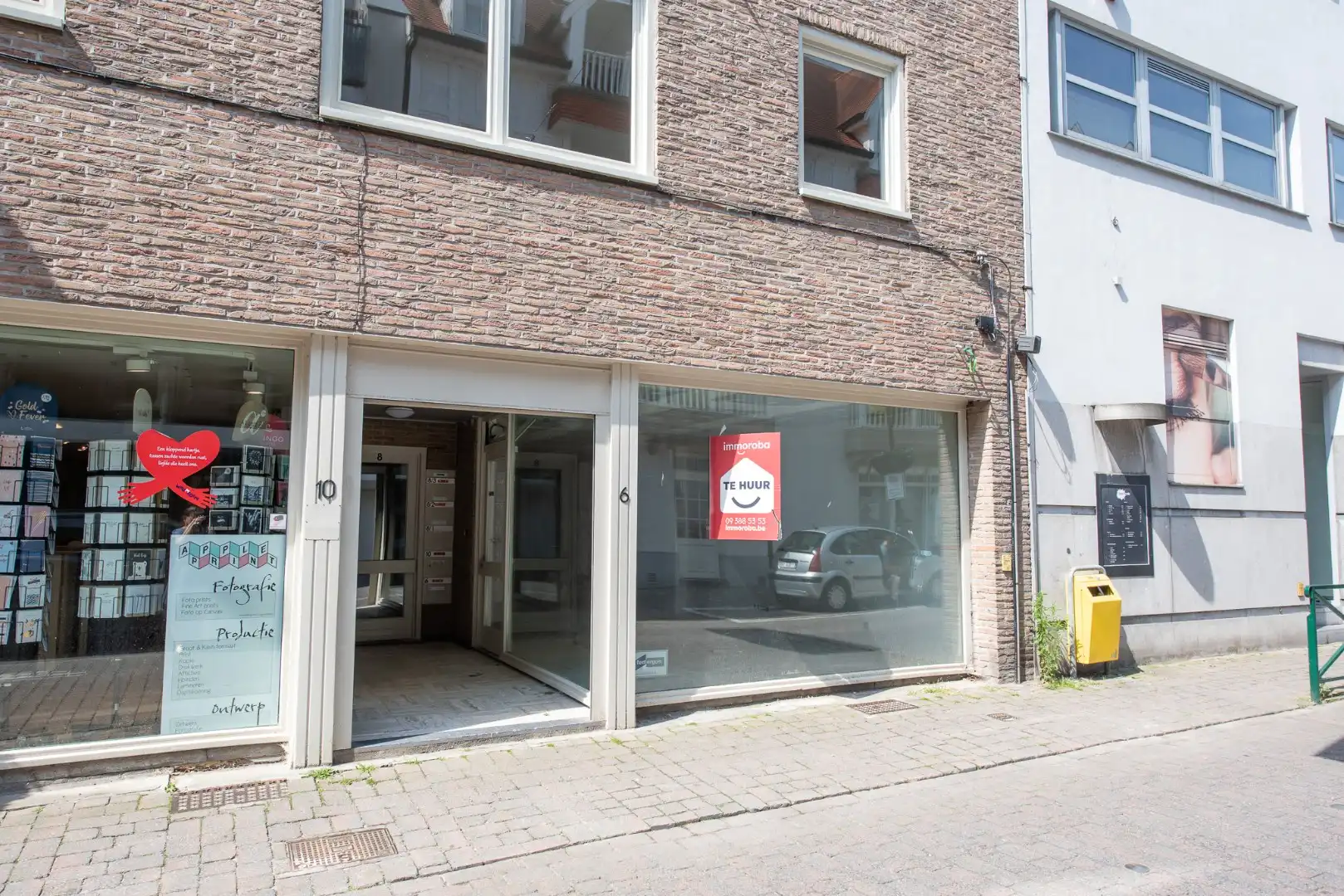 Winkelruimte te huur op TOP locatie te Waregem! foto 4