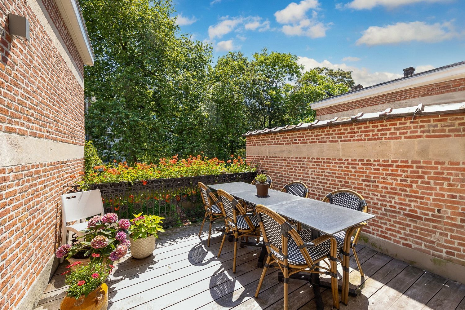 Luxueus duplexappartement (170m²) in monumentale meesterwoning te Antwerpen-centrum met heerlijk zonneterras (EPC B!) + 2 optionele parkings foto 8