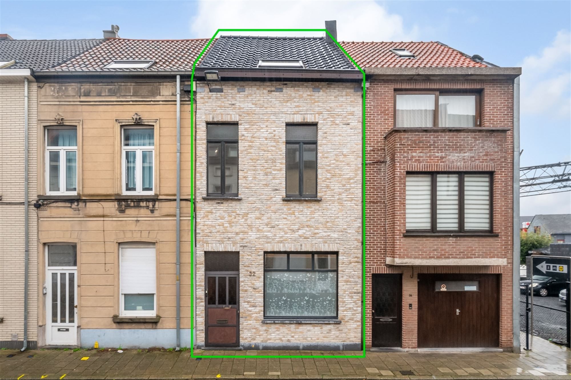 Mooi gerenoveerde woning met 4 slaapkamers en 2 badkamers te Aalst. foto 14