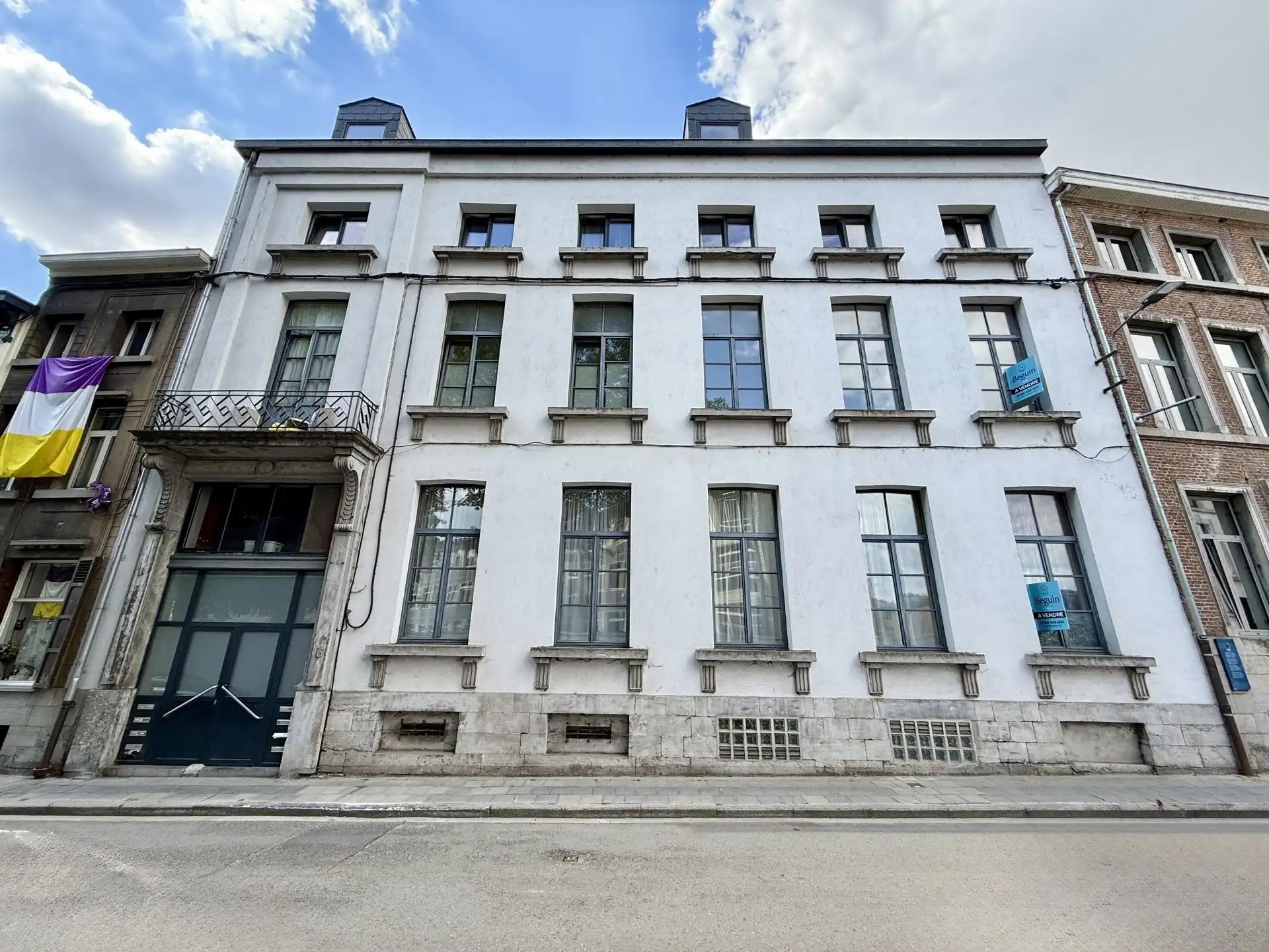 Ruim 2 slkappartement van 110 m² in karaktervol gebouw foto 8