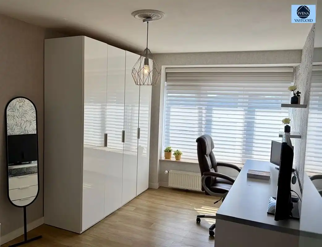 ZEER GOED GELEGEN, MOOIE WONING MET GARAGE foto 9