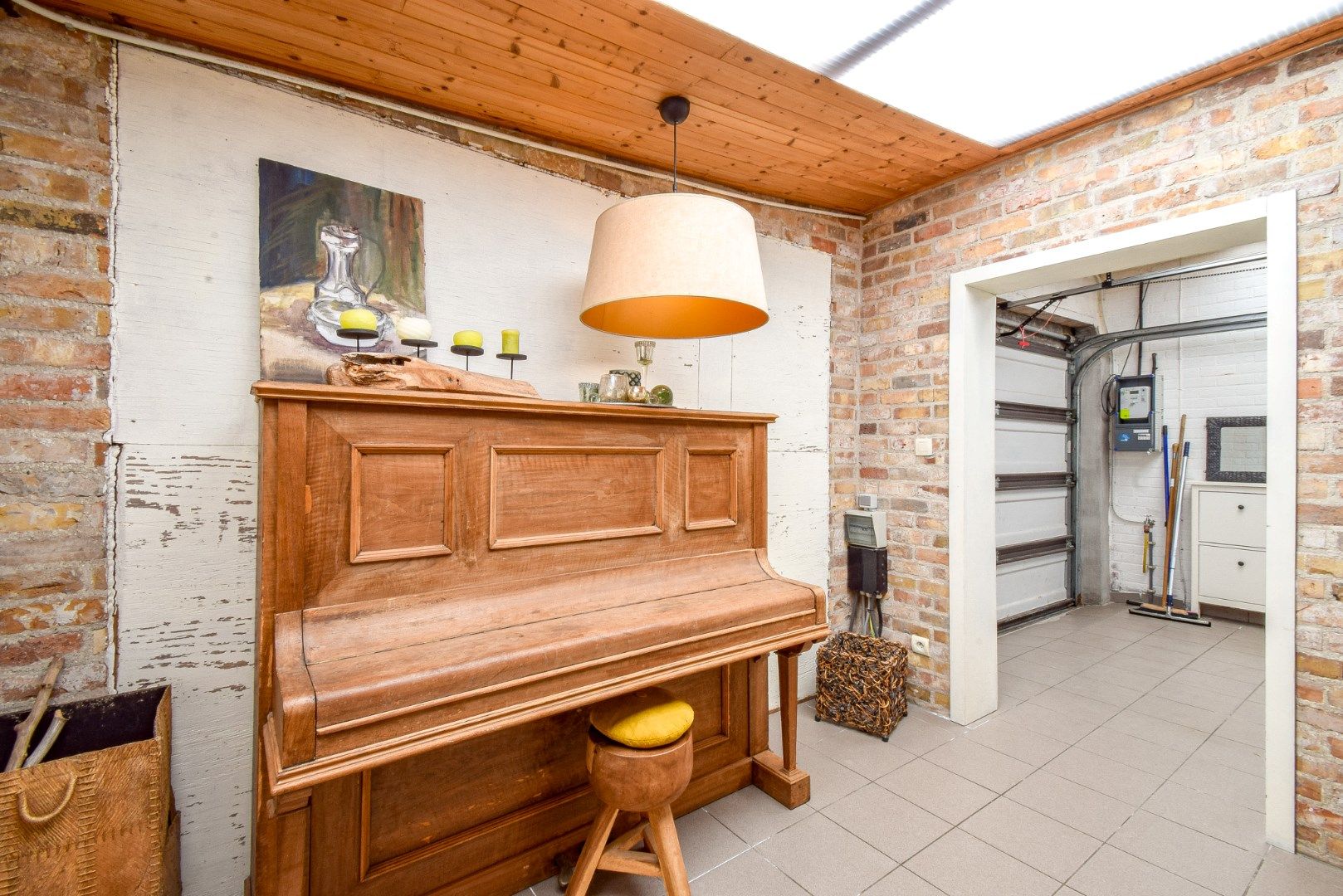 Rustig gelegen halfopen gezinswoning met ruime tuin en garage foto 20