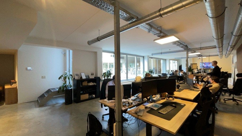 Gelijkvloers kantoor te huur aan het Zuid in Antwerpen foto 4