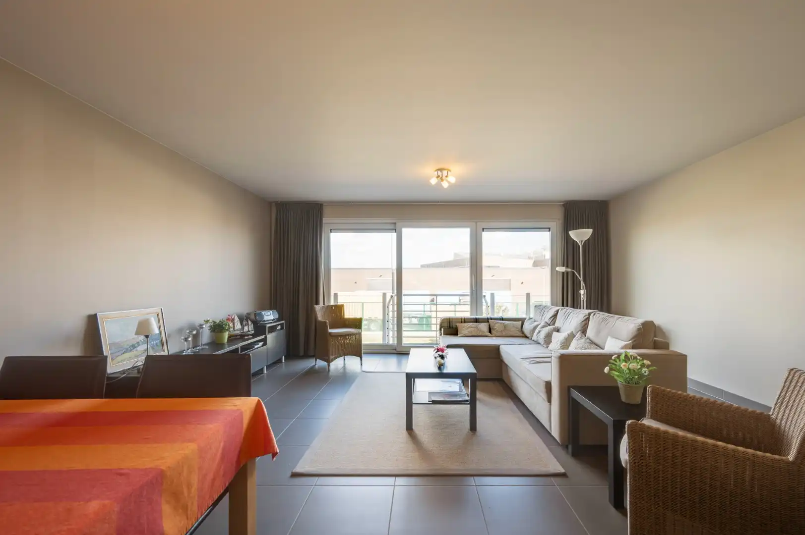Instapklaar 2-slpk appartement nabij jachthaven Zeebrugge foto 4