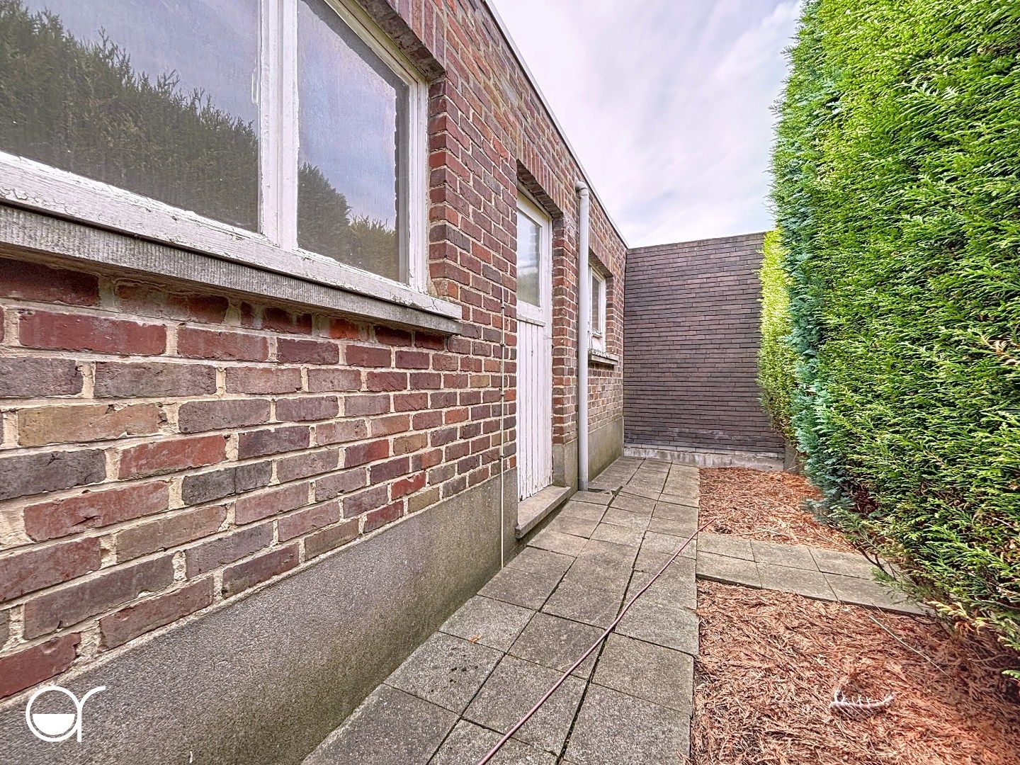 Ruime woning met zuidgerichte tuin, garage, kelder en zolder in hartje Gentbrugge foto 24
