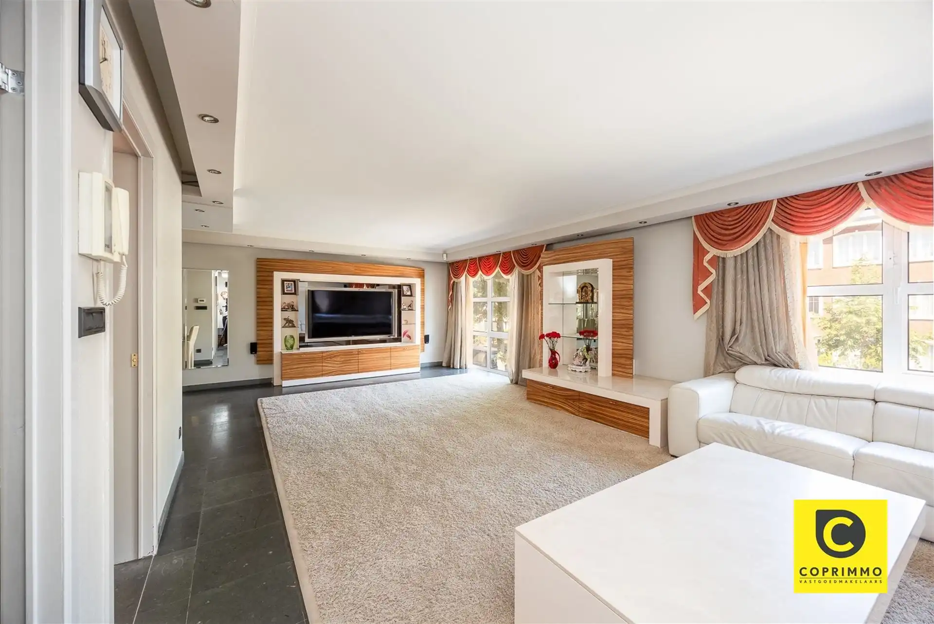 Riante woning met Z-tuin in de Oosterveldwijk ! foto 3