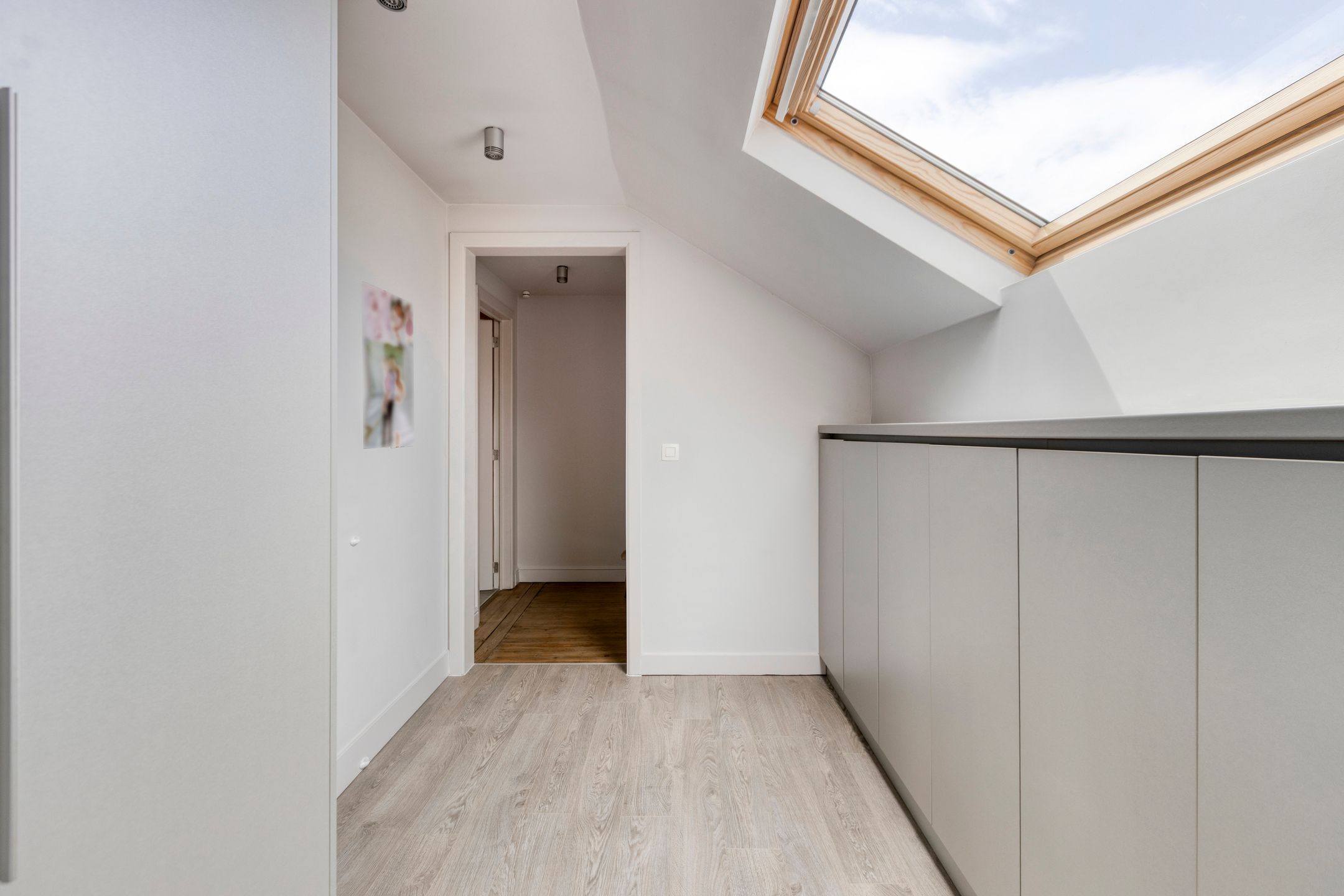 Gerenoveerde herenwoning met garage foto 23