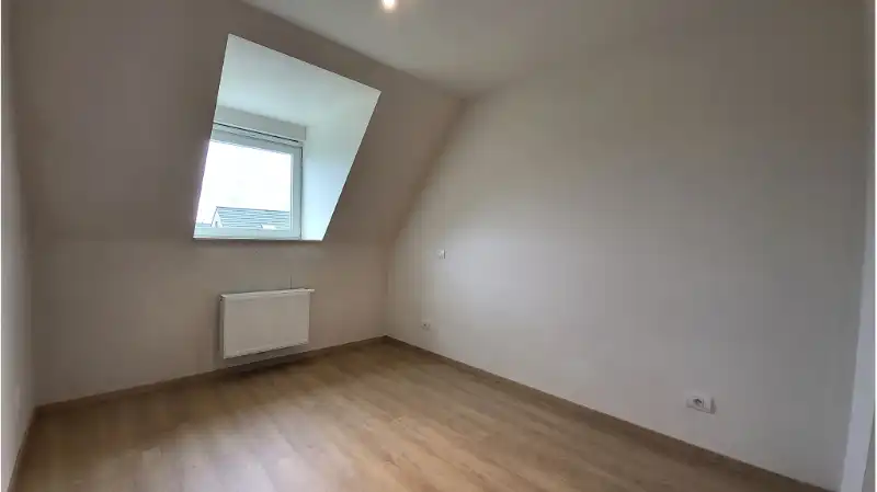 Duplex met 3 slaapkamers, Terras en Autostandplaatrs te huur in Zedelgem foto 11