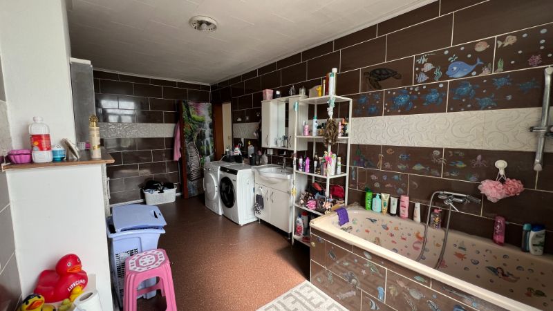 RUIME STADSWONING MET AANGENAME KOER foto 14