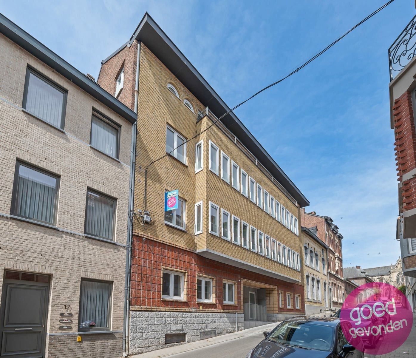 NIEUW APP - 1of2 SLK - TERRAS - KELDER - CENTRUM - GEEN BTW foto 2