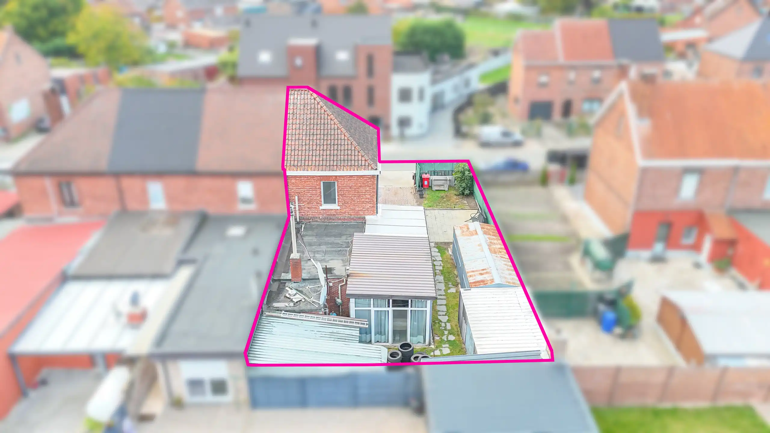 Instapklare vernieuwde woning van 170m² met 3slpks! foto 30
