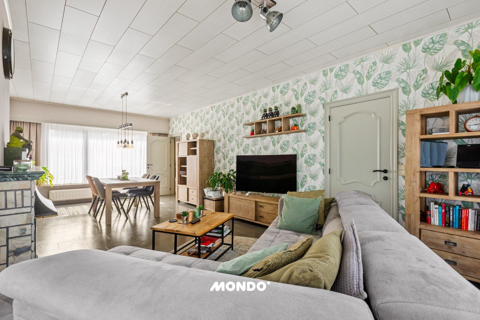 half-open bebouwing met twee garageboxen foto 9