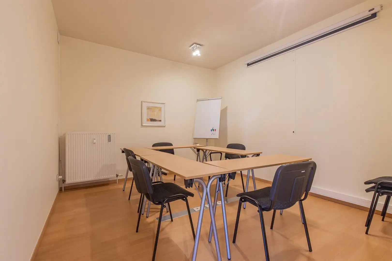 Veelzijdig handelspand met bovenliggend appartement (126m²) in centrum Dendermonde foto 6