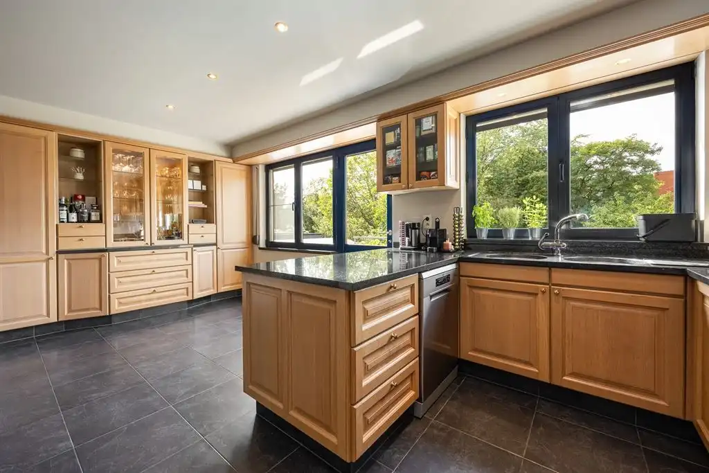 Riume, instapklare bel-etage met zonnige tuin foto 7