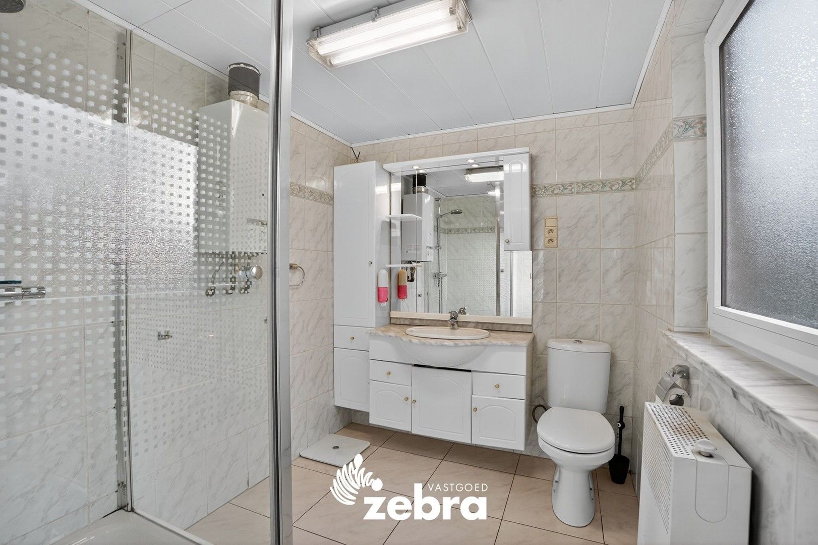 Instapklare woning met 5 slaapkamers te Izegem! foto 10