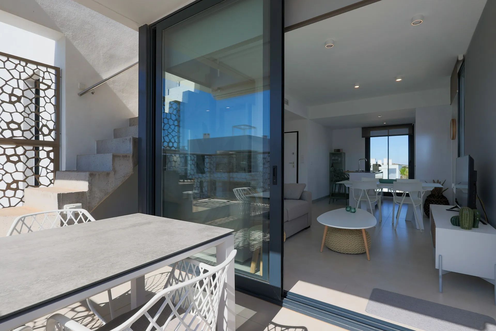 Direct genieten: instapklaar penthouse op toplocatie aan de kust foto 23