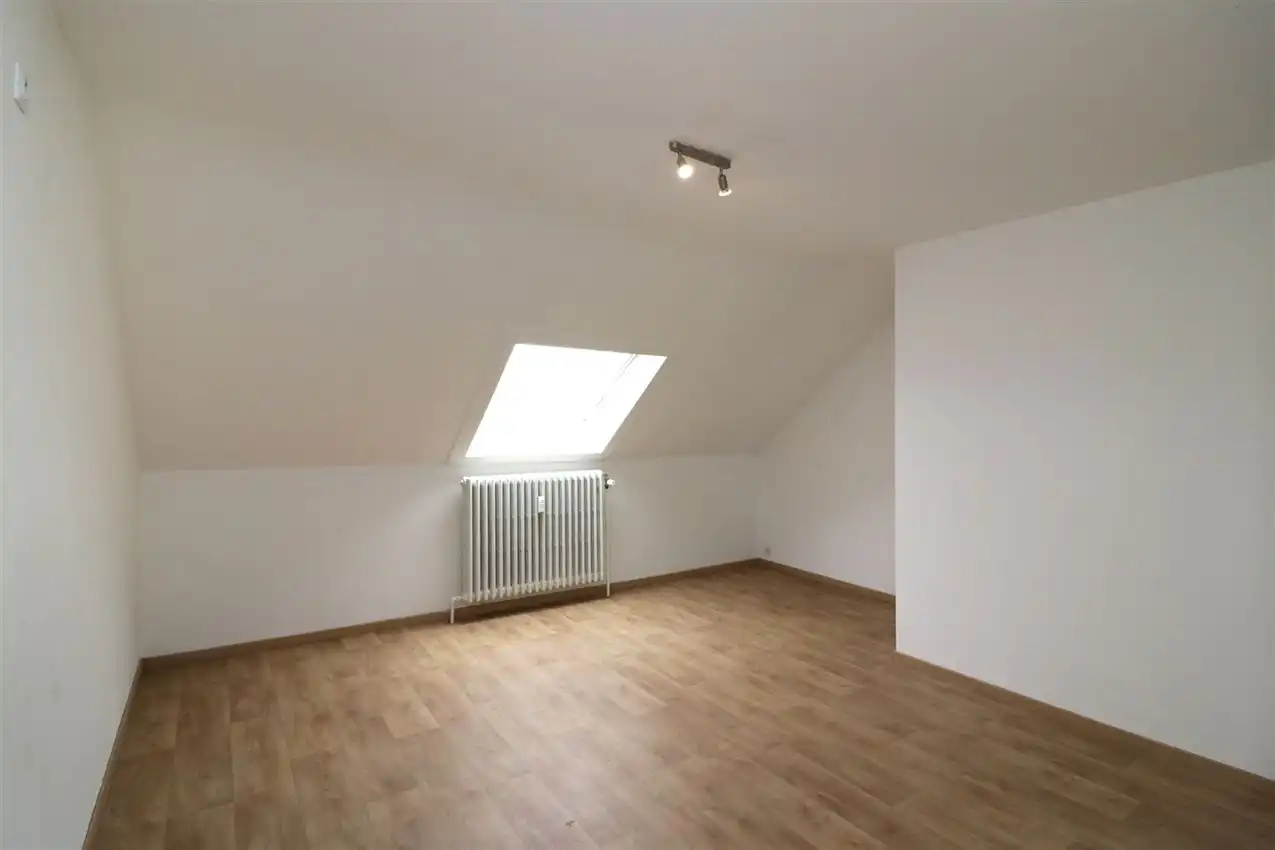 Opbrengsteigendom (handel & 4 app) op toplocatie foto 56