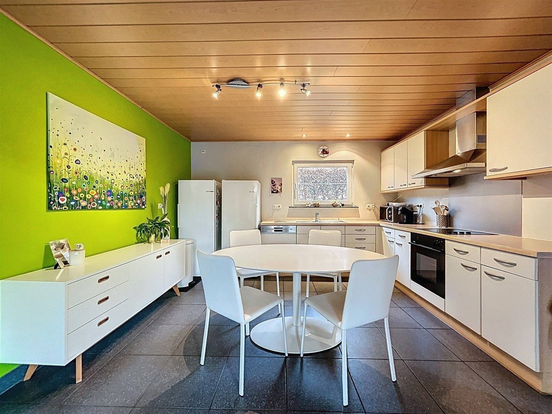 Open bebouwing met 4 slaapkamers op 3550m² foto 6