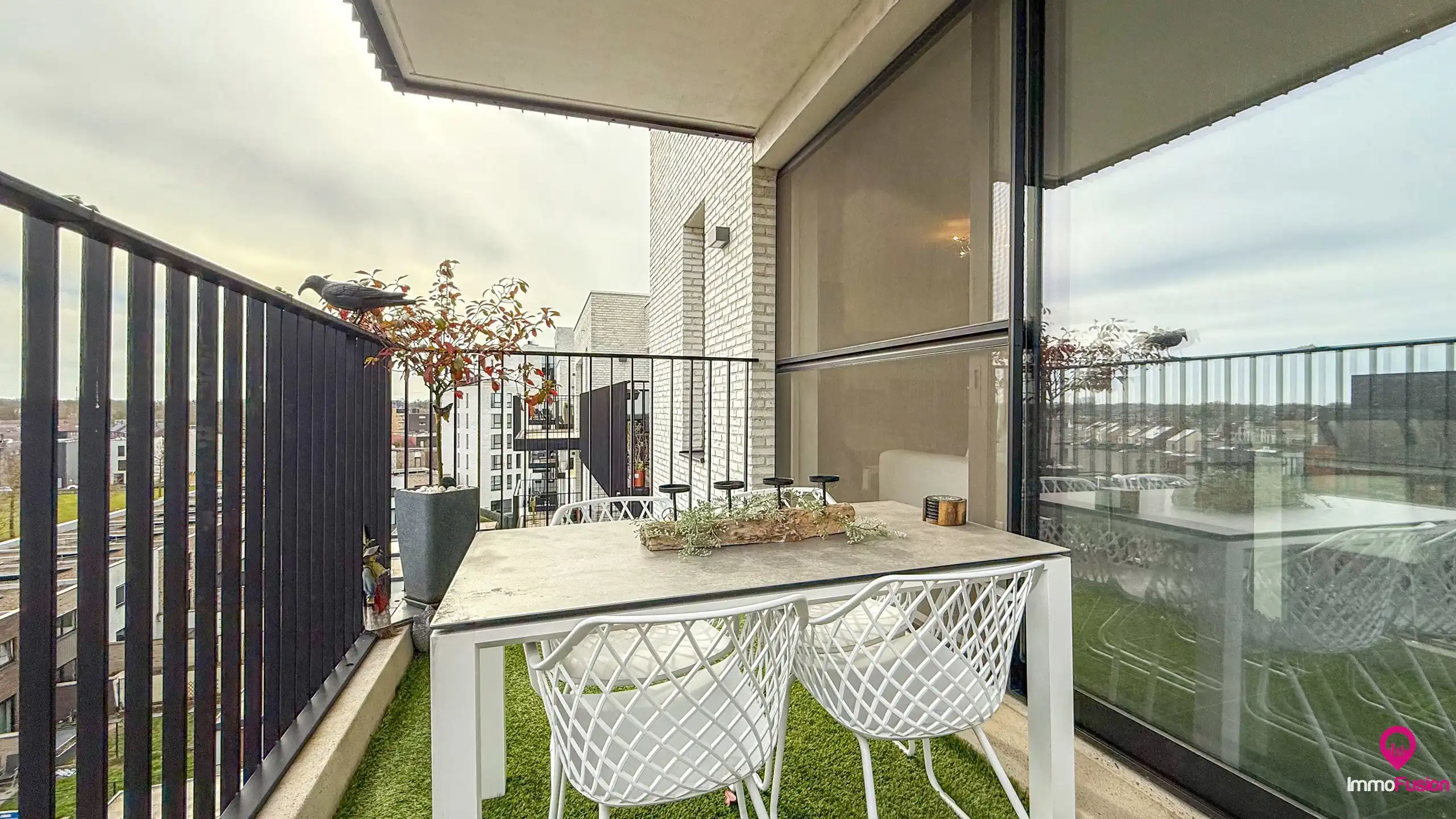 Modern appartement , bemeubeld met vrij uitzicht en parkeerplaats! foto 29