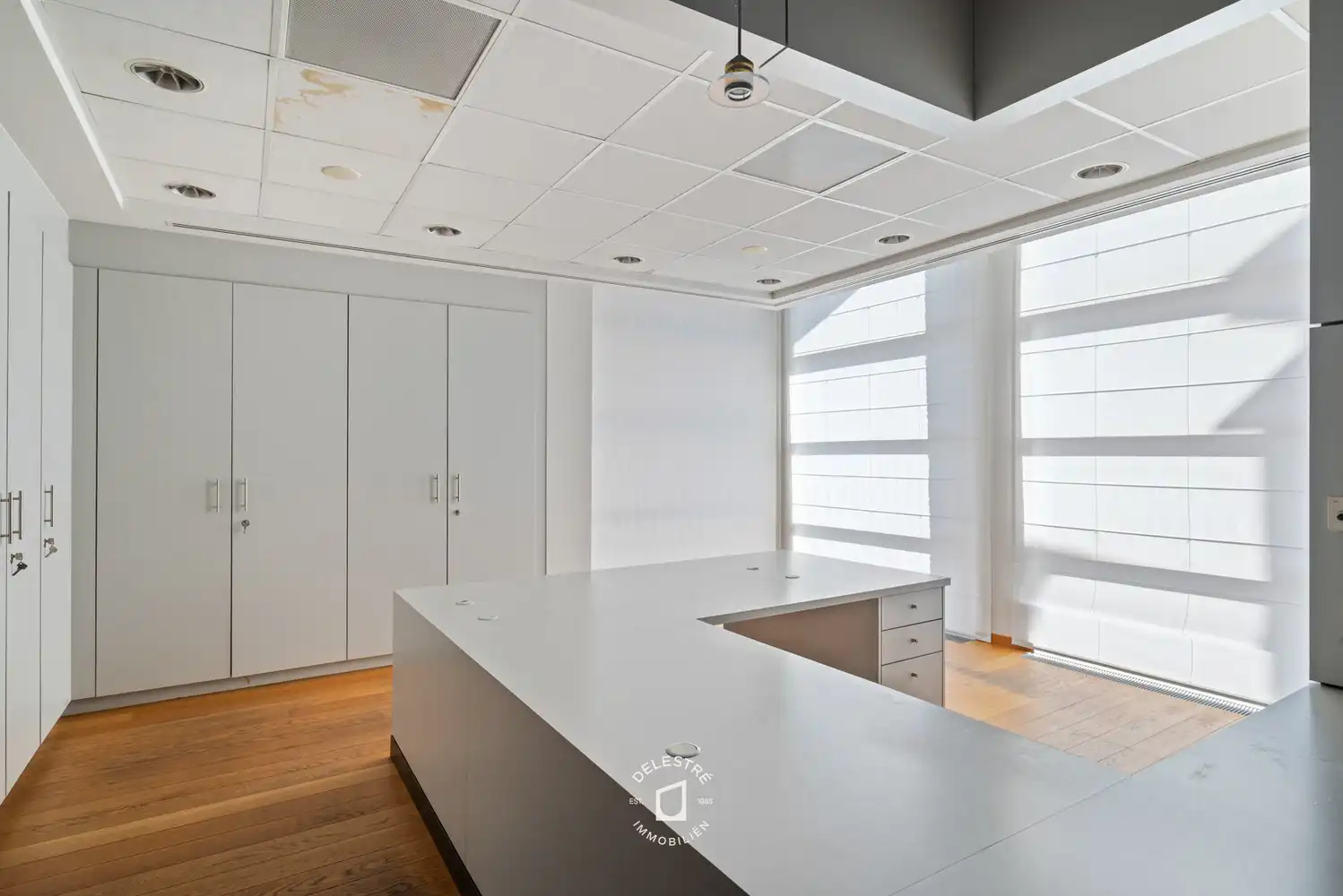 Veelzijdig investeringspand met 3 APP., MAGAZIJN, STAANPLAATSEN EN HANDELSPAND foto 10