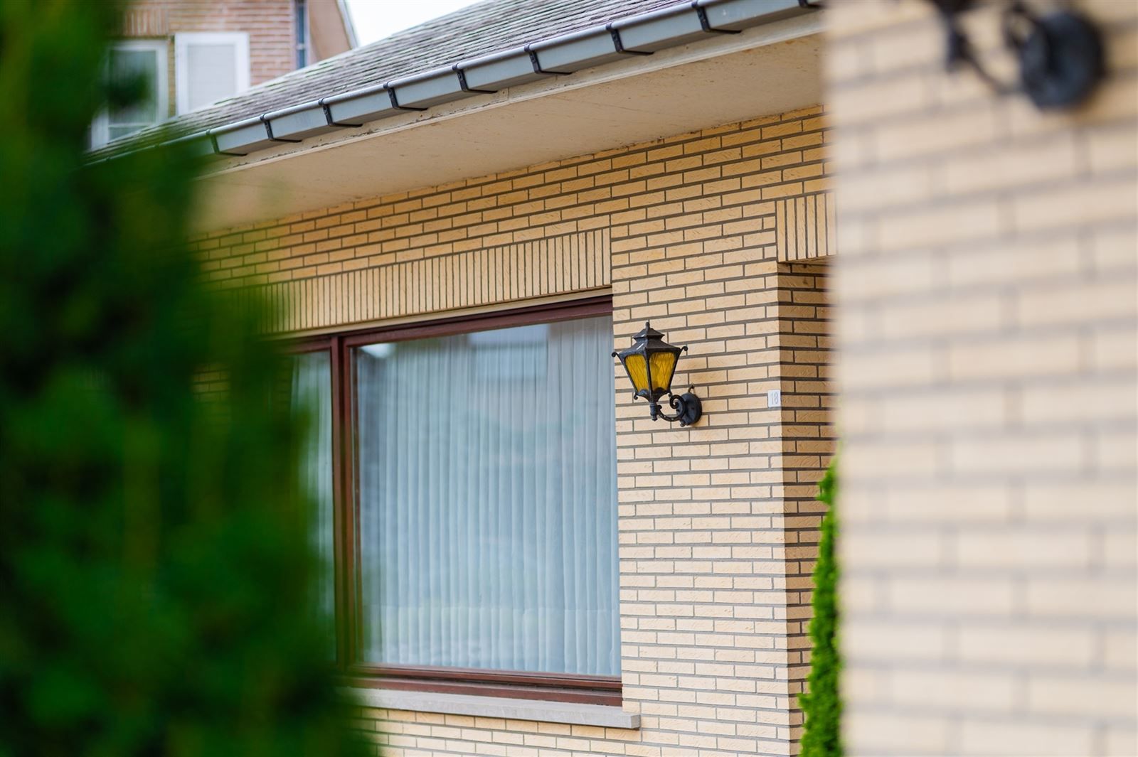 Solide woning in doodlopende straat nabij centrum Zottegem! foto 7