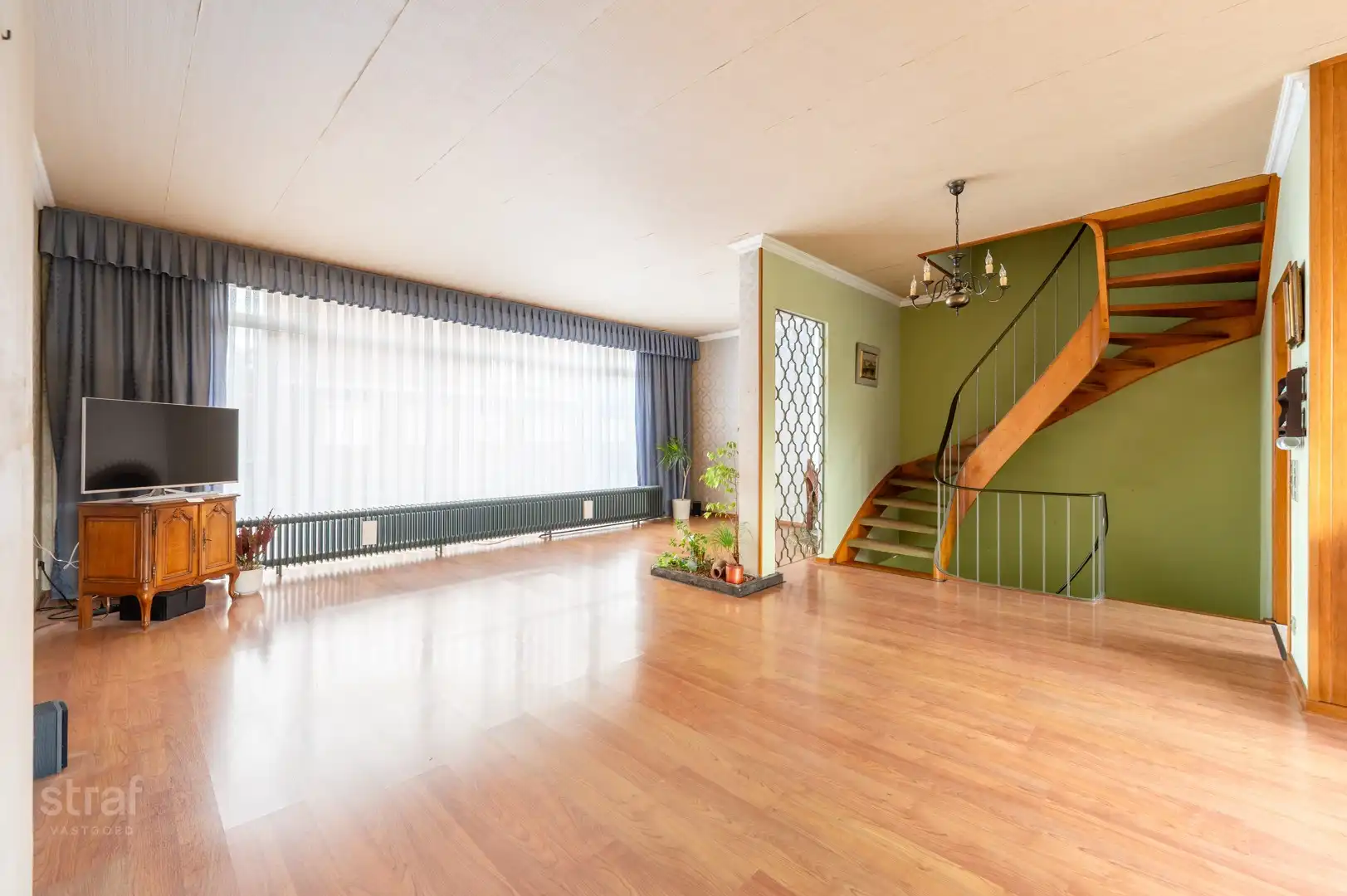Bel-etage met drie ruime slaapkamers en een gezellige tuin foto 3
