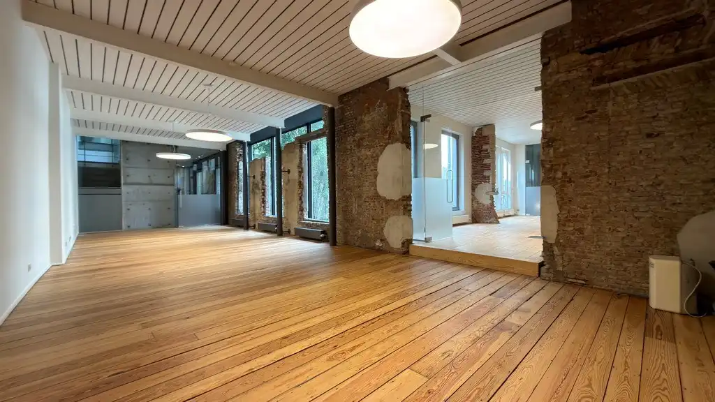 Kantoorruimte te huur in historisch pand in hartje Antwerpen foto 4