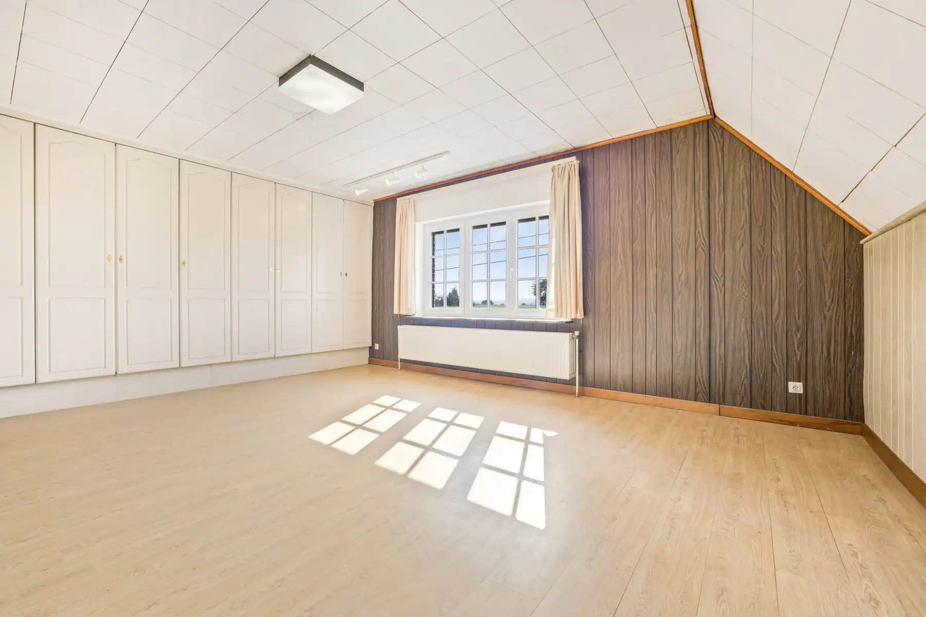 Gunstig gelegen woning met garage foto 16