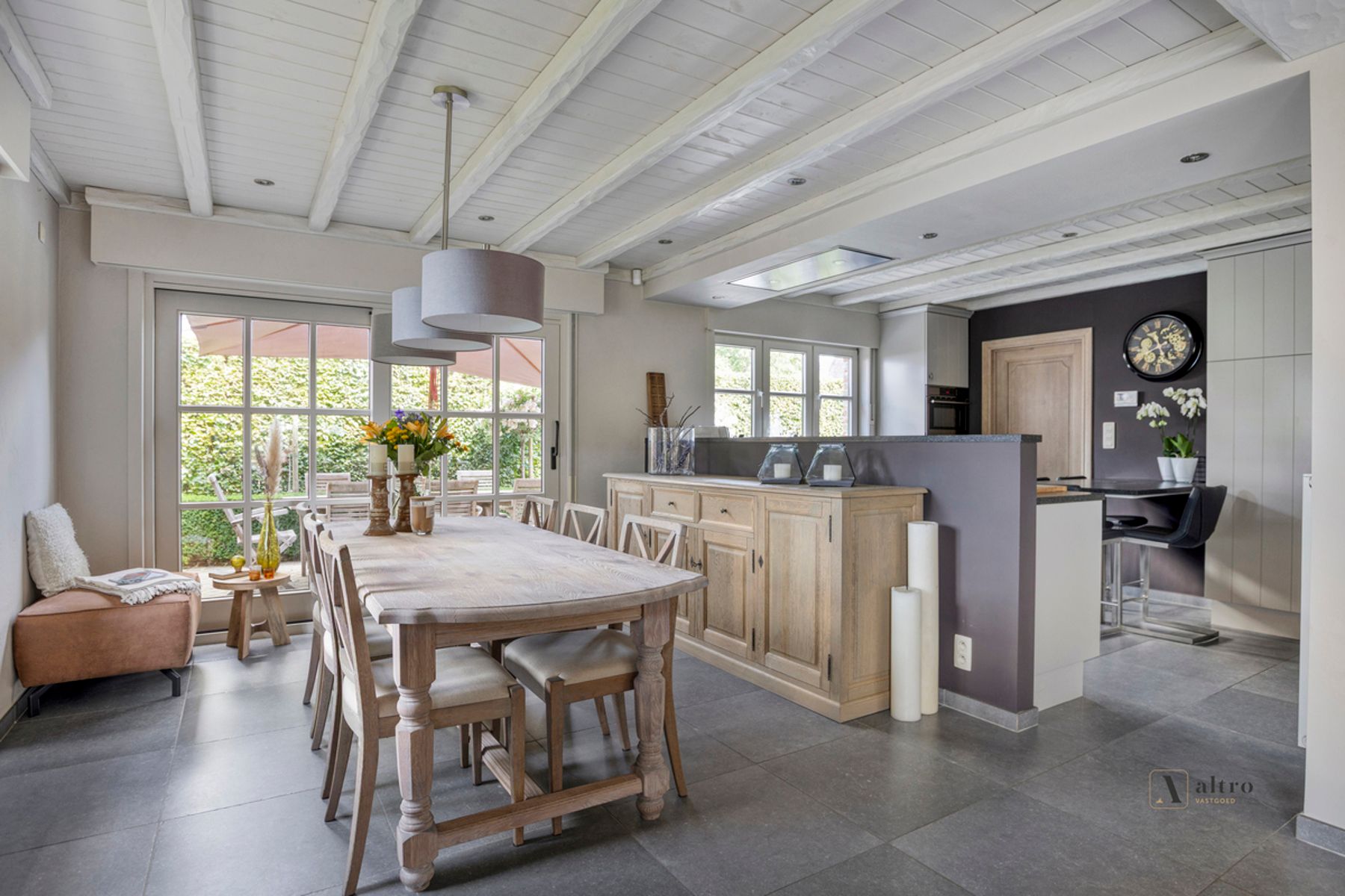 Prachtige en instapklare villa in landelijke stijl  foto 7