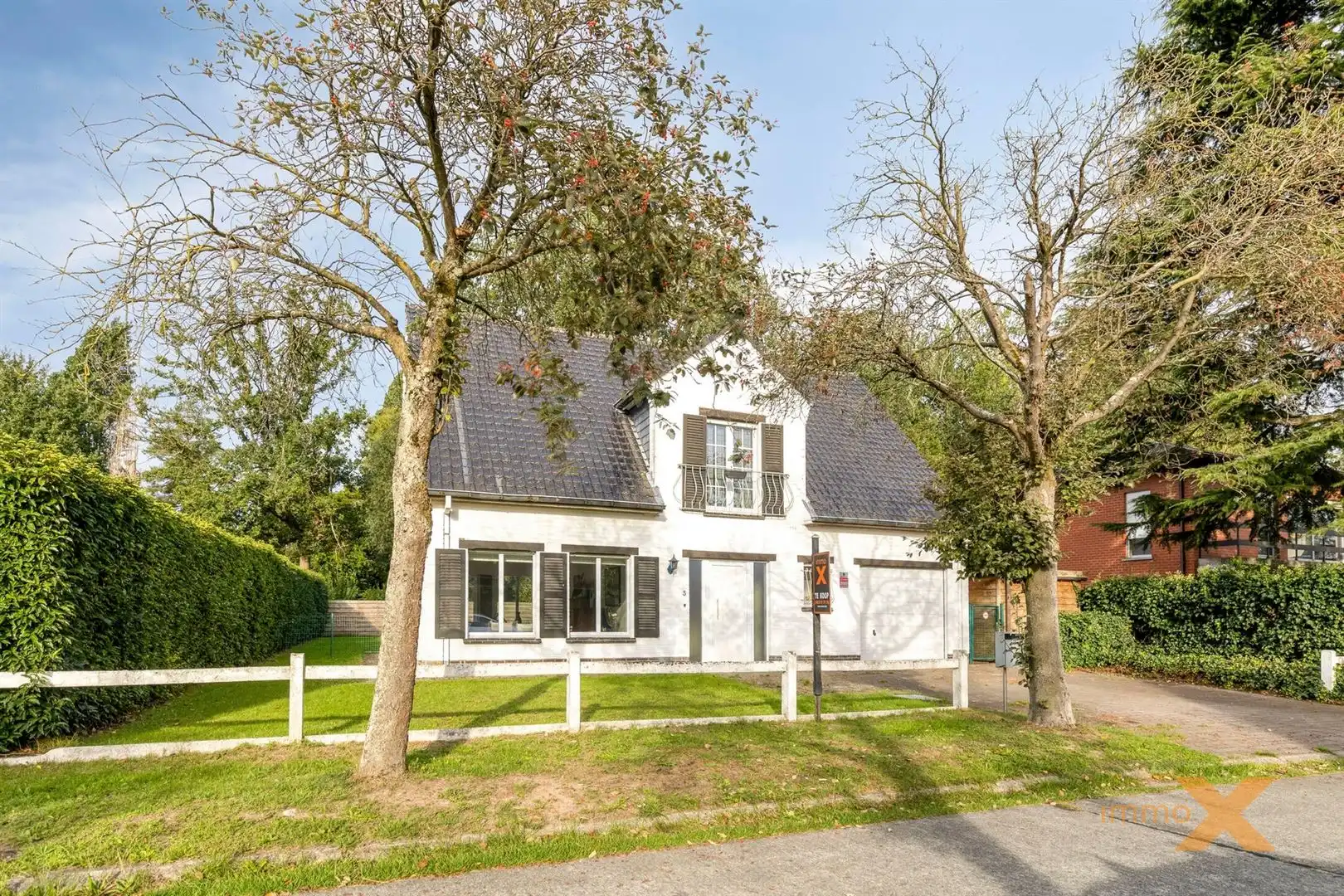 RUIME VILLA MET 4 SLPKS EN GROTE GARAGE foto 35