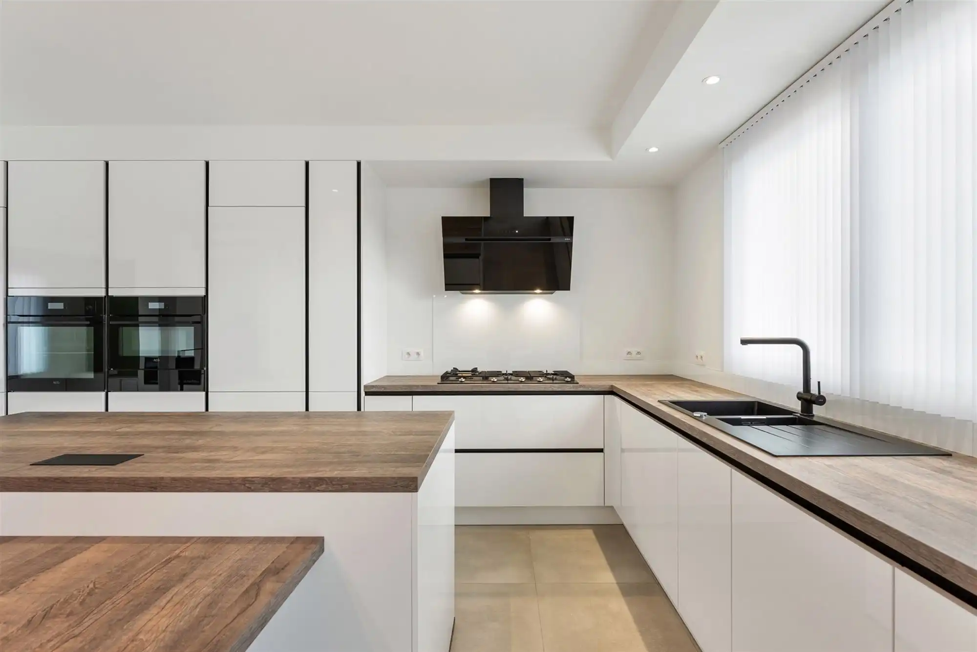 RECENT GERENOVEERDE WONING (175M²) MET HOBBY-/WERKRUIMTE VAN 212M² IN HASSELT CENTRUM foto 8