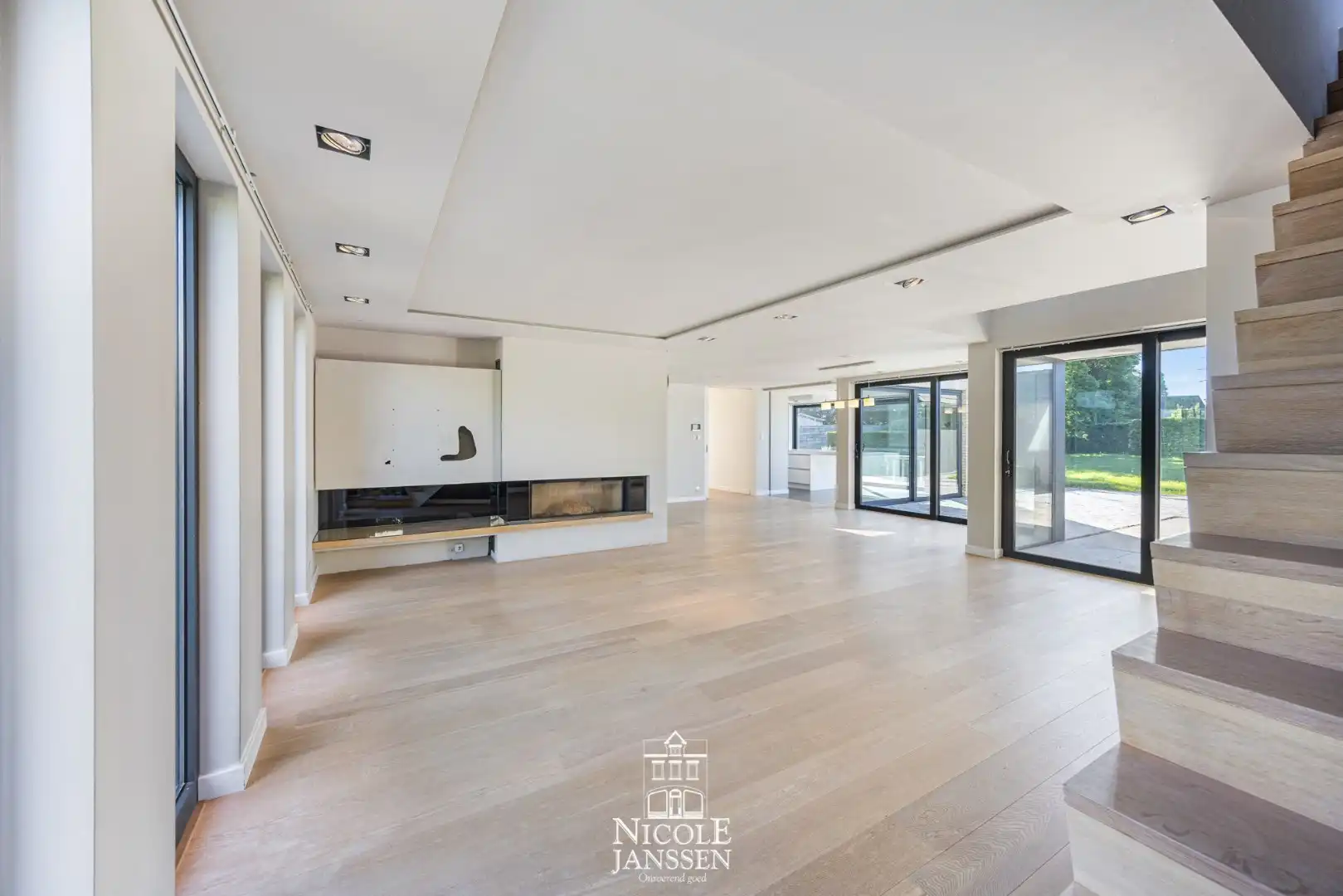 Energiezuinige villa met vijf slaapkamers in een rustige, groene omgeving  foto 8