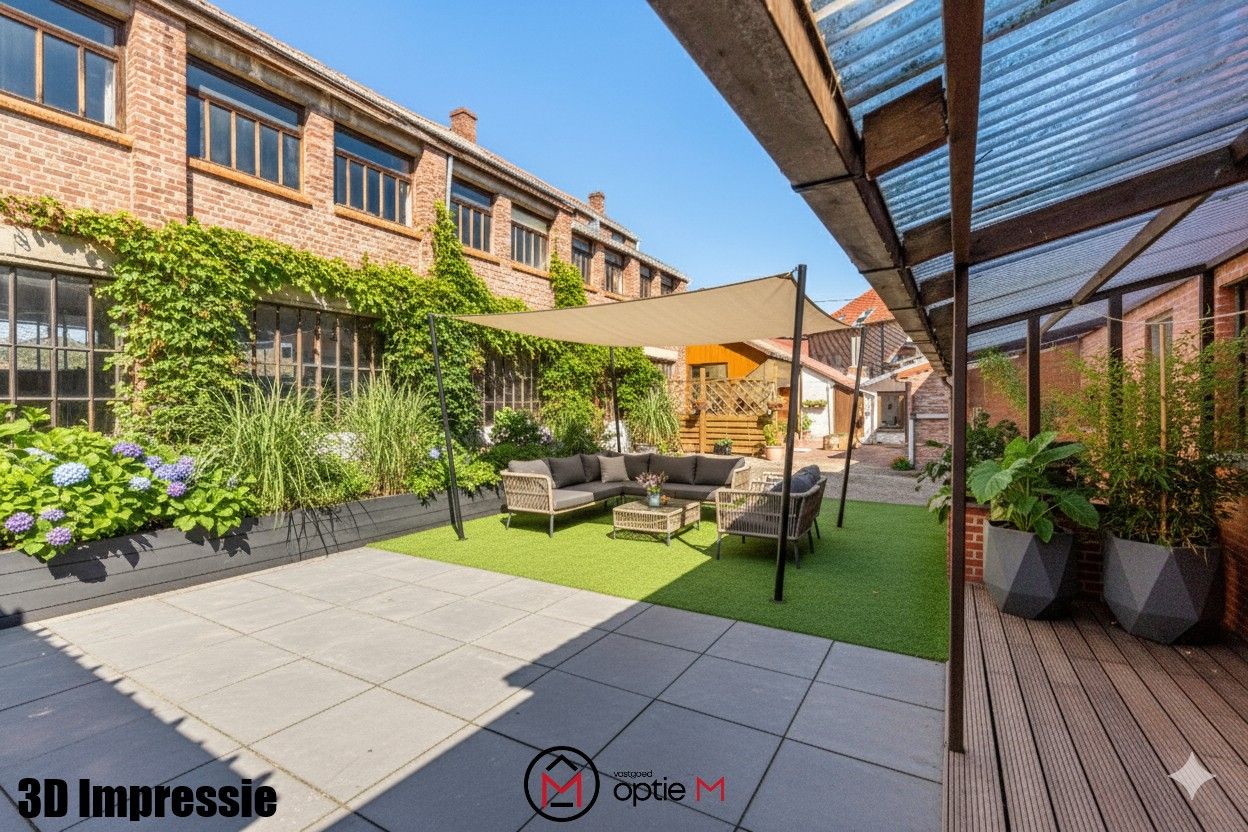Te renoveren woning met ruim werkhuis foto 5