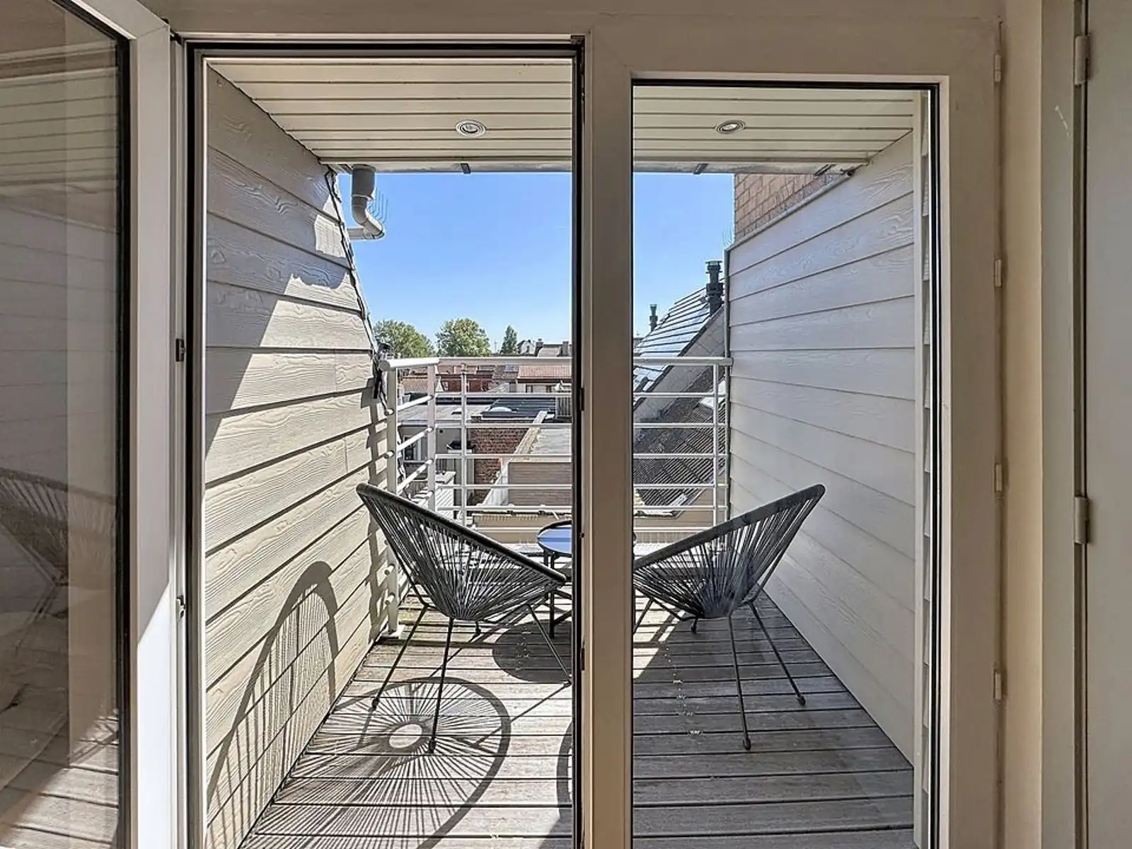 Seizoensverhuur 2 - 8 pers met zeezicht/Z-terras à 295 Eur/d foto 12