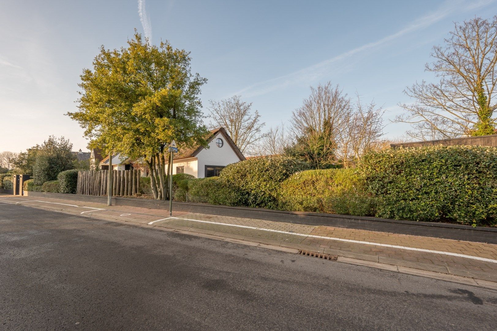 Charmante alleenstaande villa verscholen in een rustige laan te Knokke foto 17