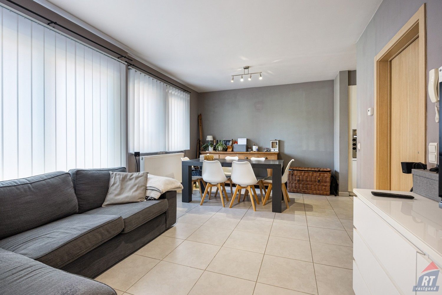Instapklaar gelijkvloers appartement met 2 slaapkamers in centrum Herk-de-Stad – interessante opbrengsteigendom foto 2