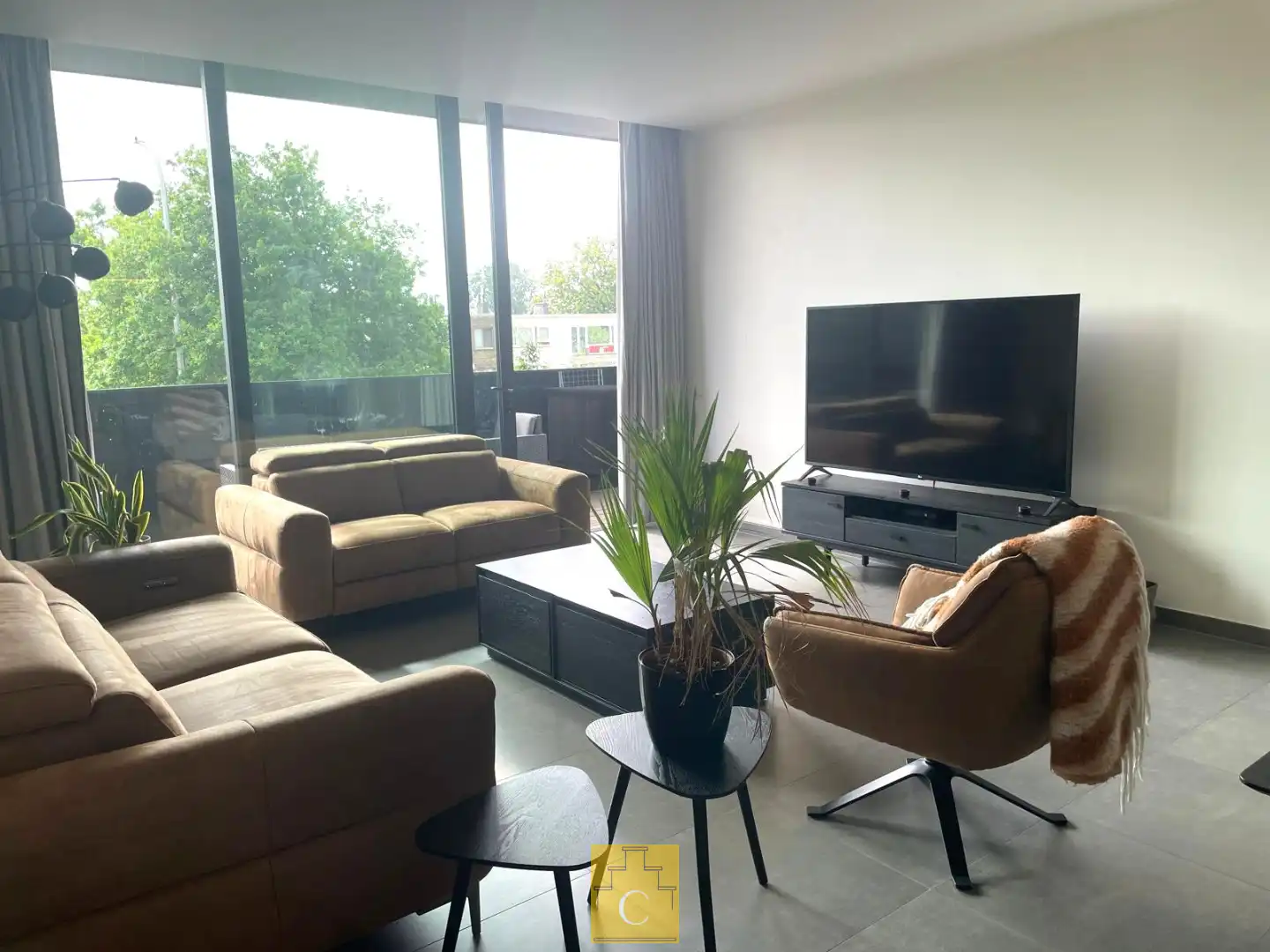 Lichtrijk appartement met terrassen en autostandplaats te St Michiels foto 6