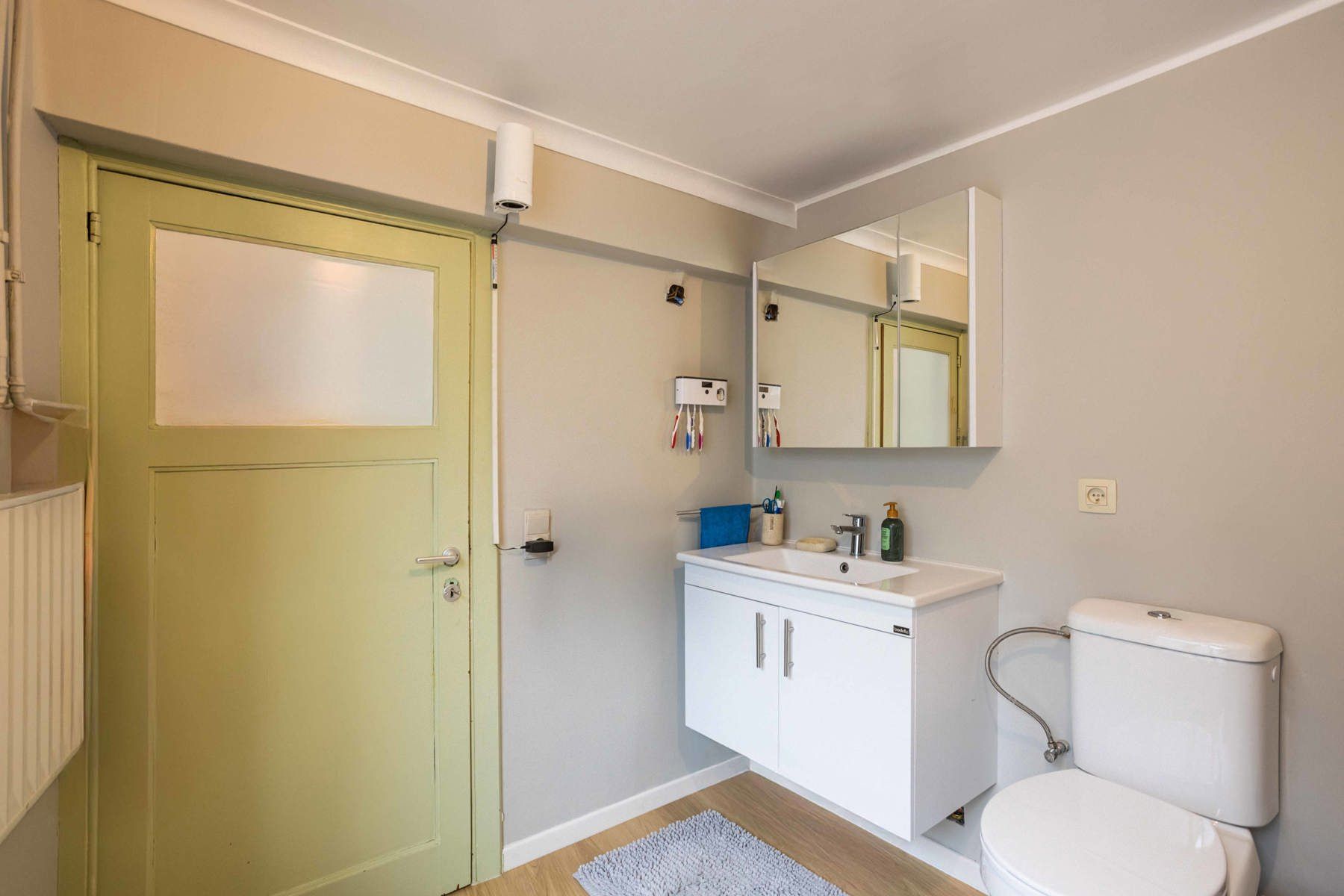 Handelszaak met verhuurpotentieel op topligging foto 14