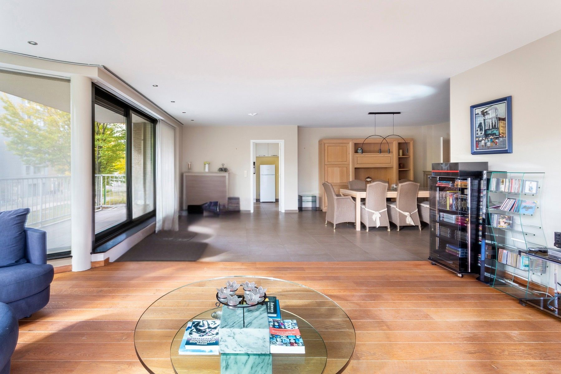 Ruim appartement met terras op toplocatie in Berchem foto 4