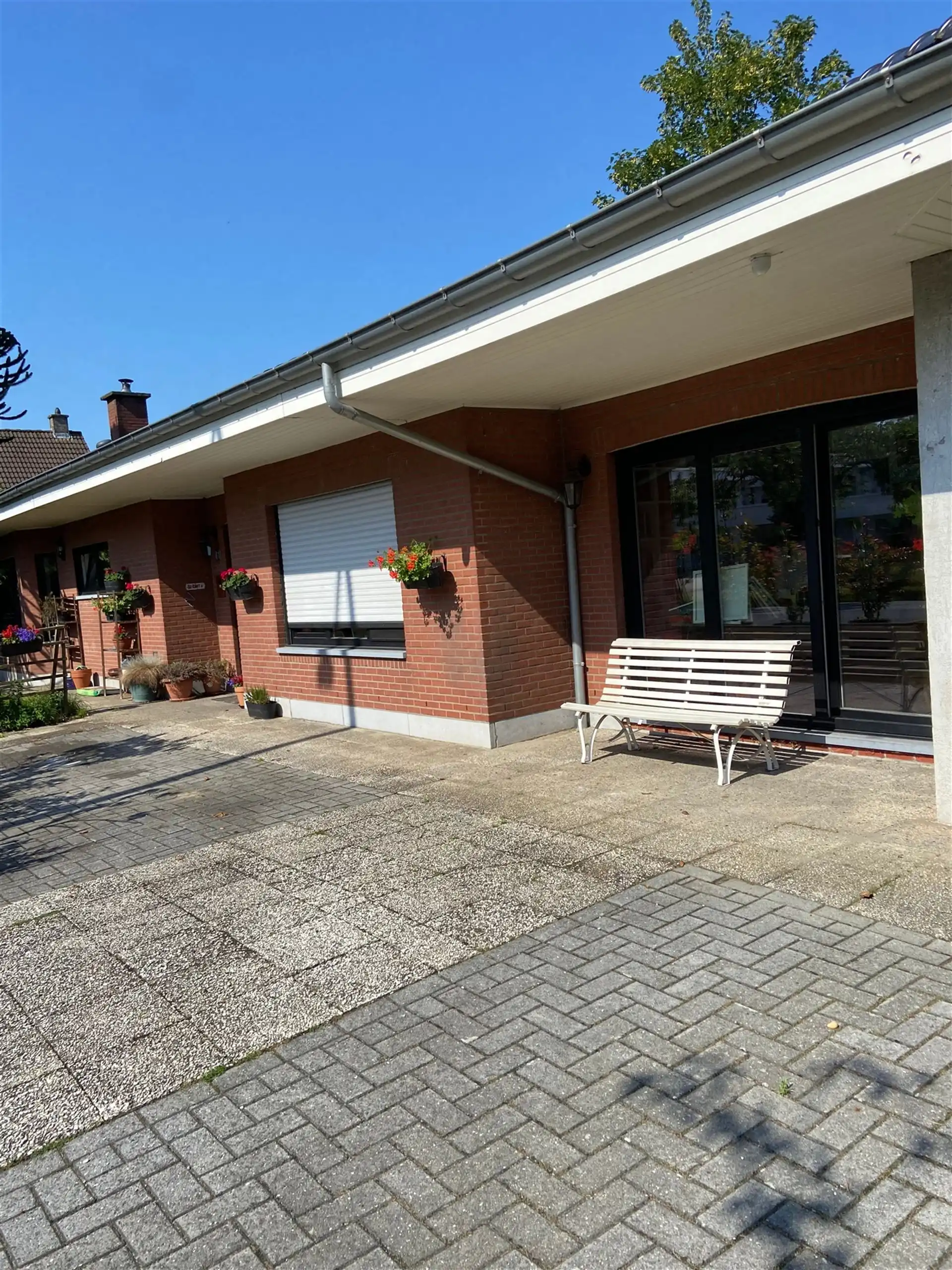 Knappe energiezuinige gelijkvloerse villa  foto 28