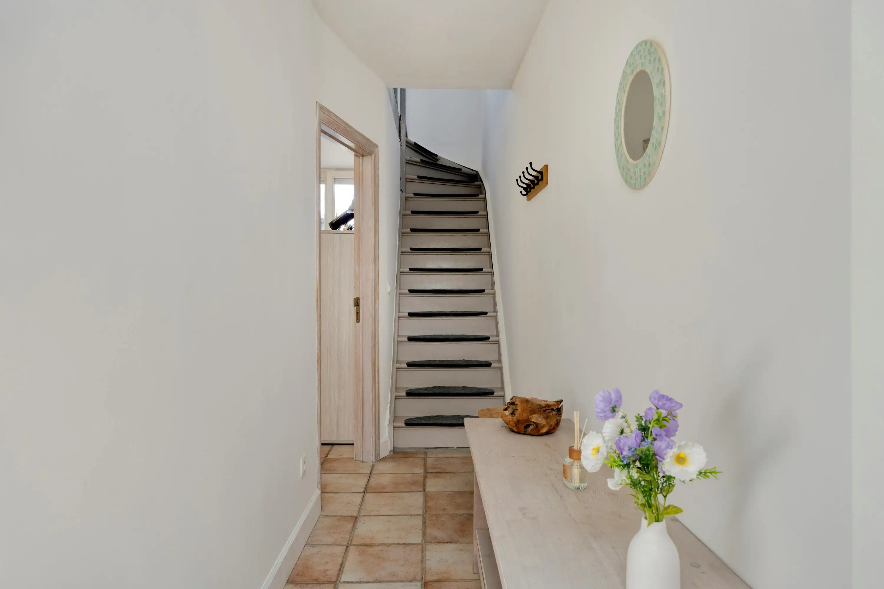 Lichtrijk en opgefrist huis te koop in Zedelgem foto 10
