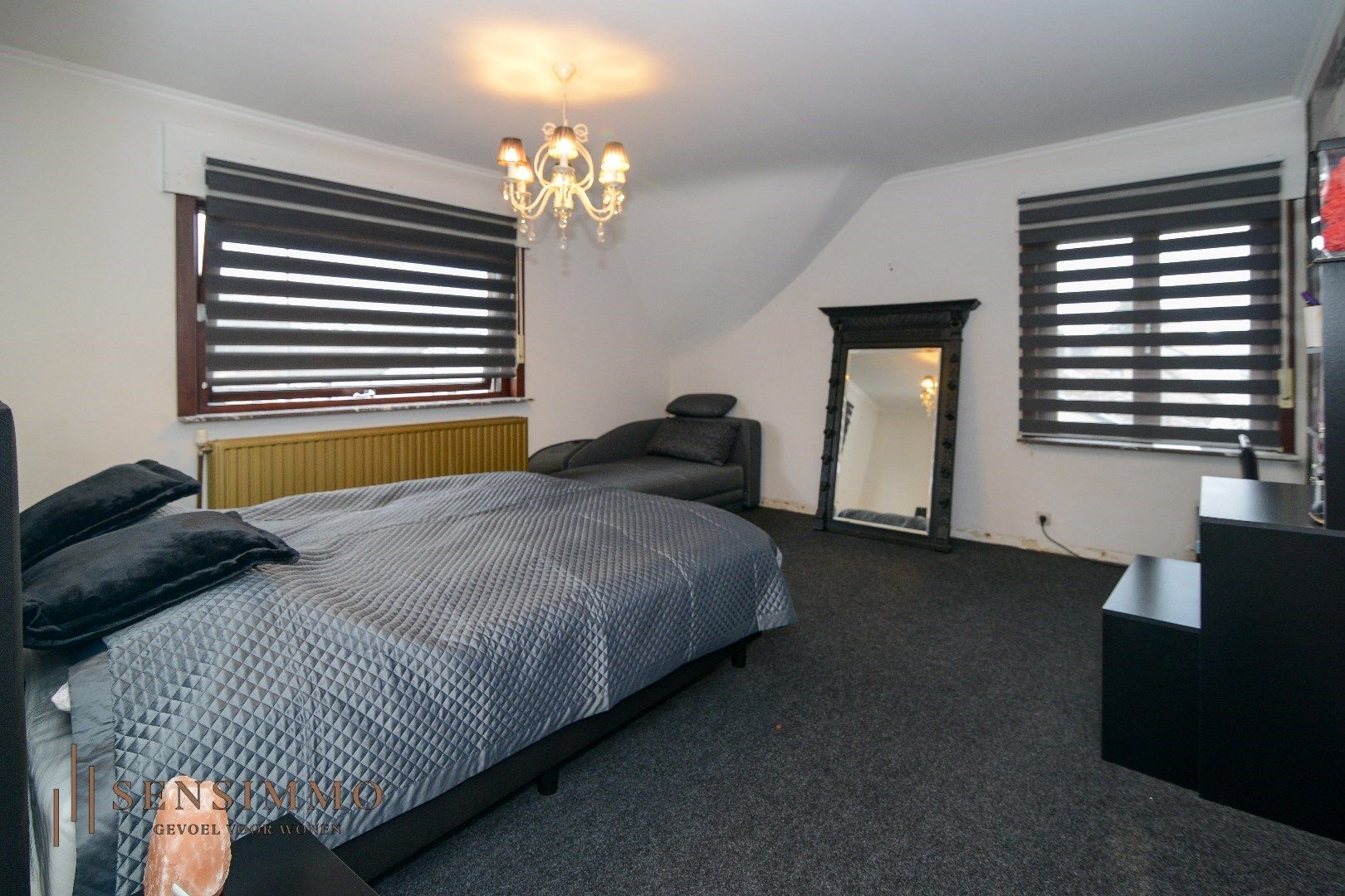 Unieke jaren ’70 woning met moderne upgrades en commerciële mogelijkheden foto 16