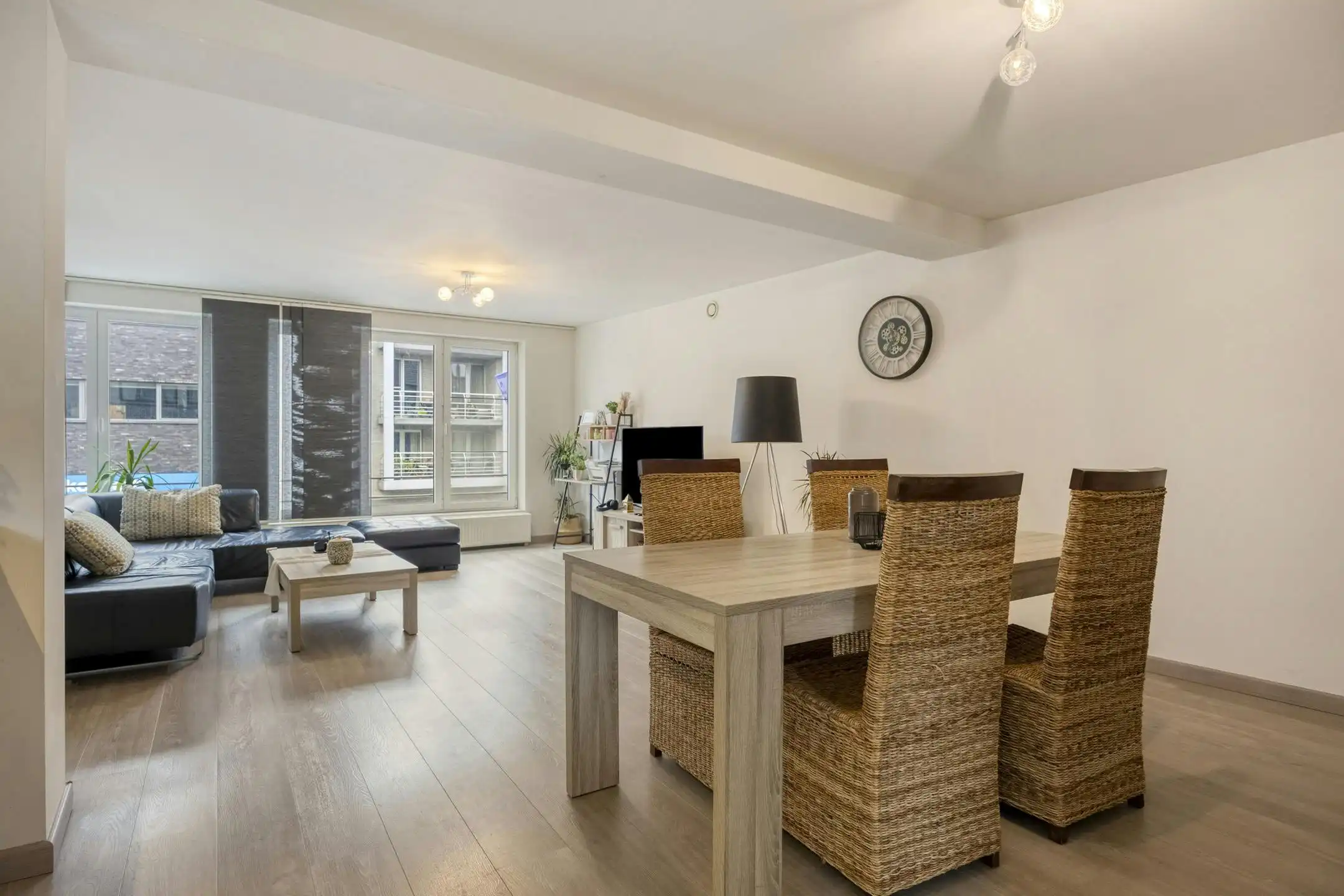 Opbrengsteigendom te koop in centrum van Eeklo foto 8