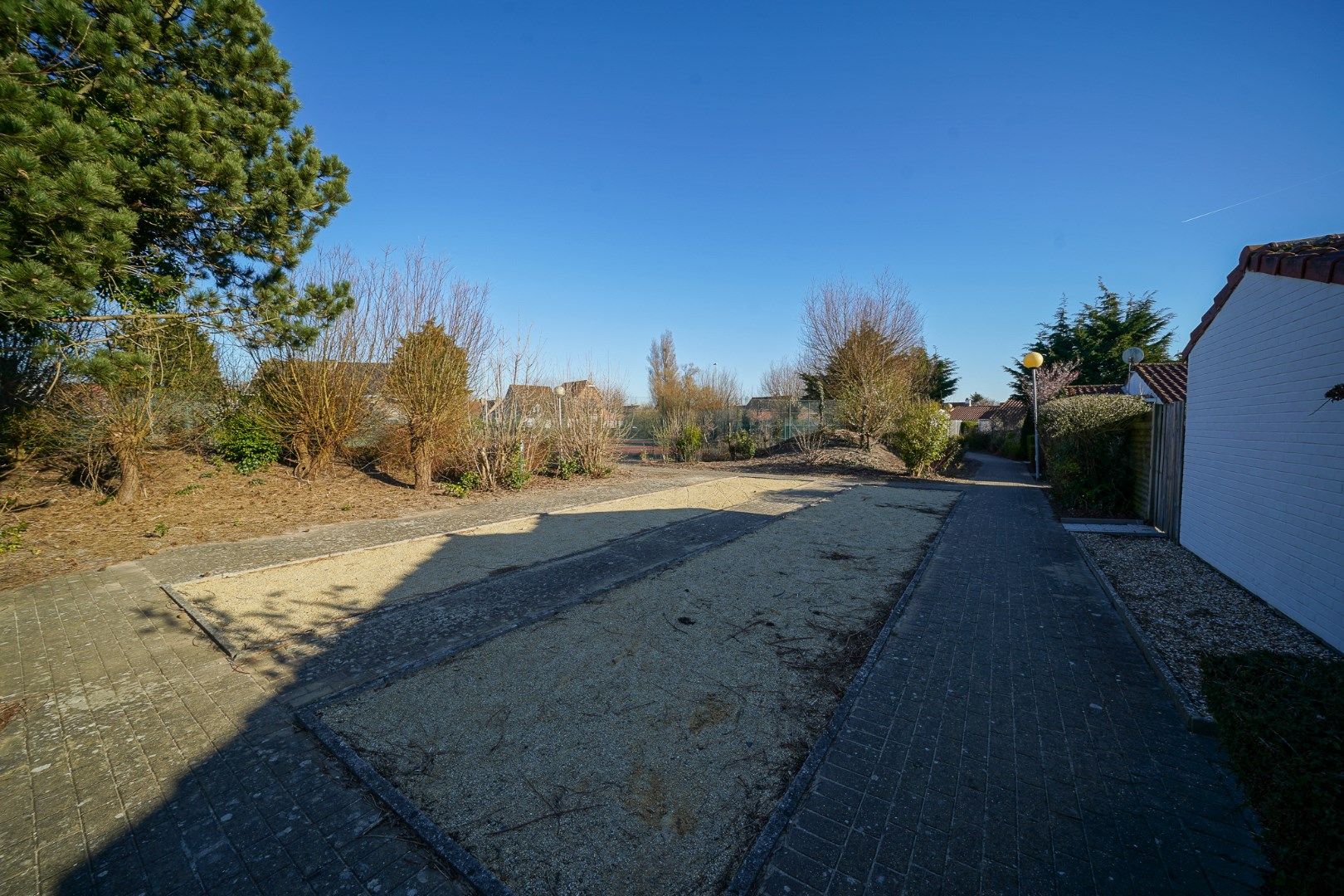 Instapklare vakantiewoning met zonnige tuin en 2 slaapkamers foto 18